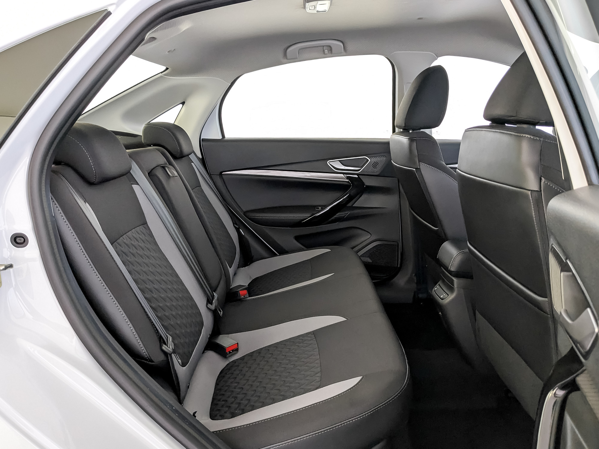 Фото Lada Vesta Седан Драйв 1.8/122 ВТ