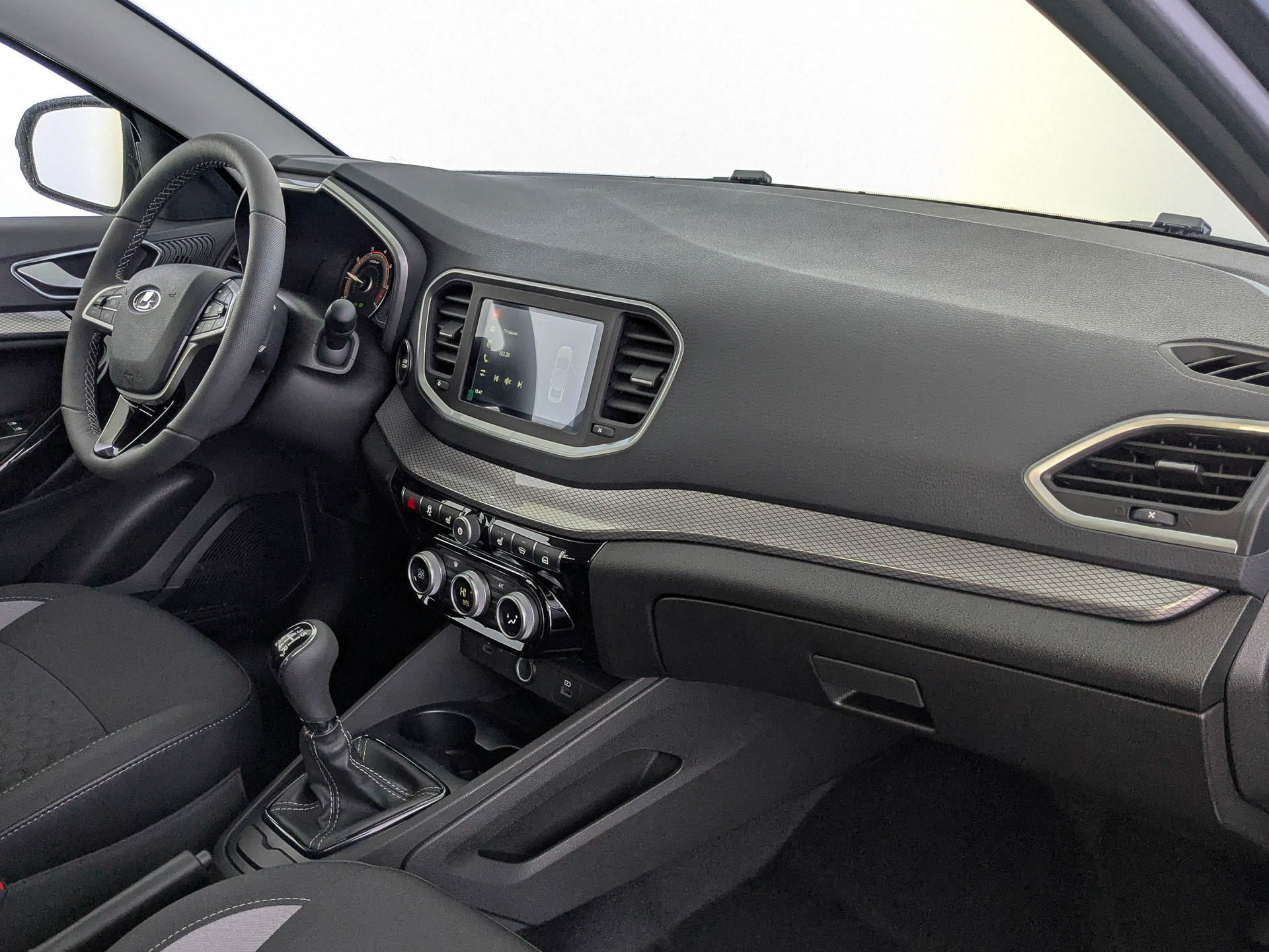 Фото Lada Vesta Седан Битопливный Драйв 1.6/106 5MT