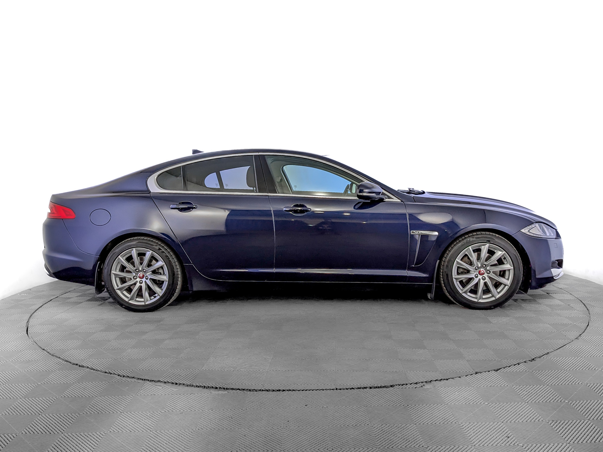JAGUAR XF 2.00 (240 л.с), автомат, 2014, пробег 160 530 км