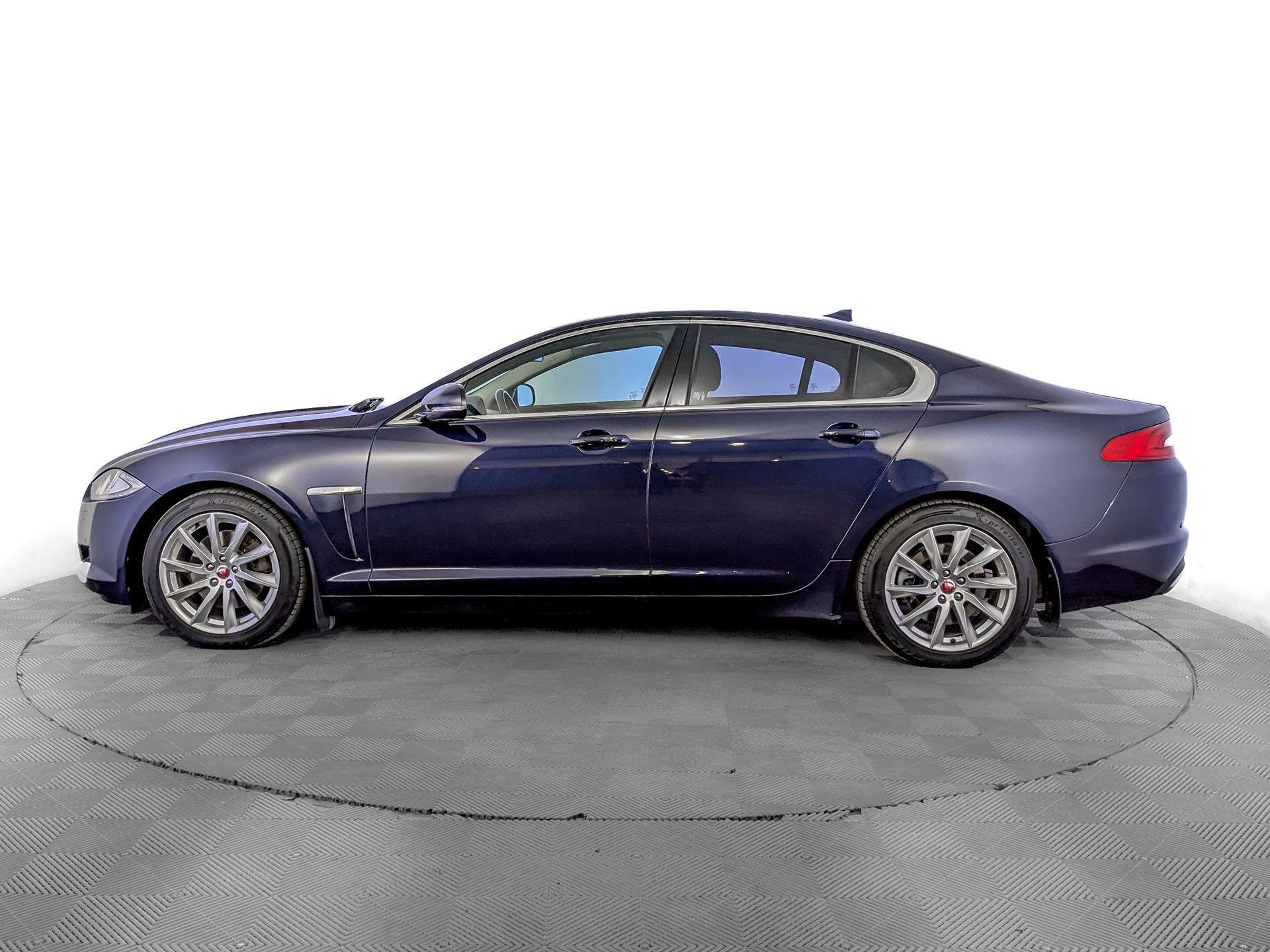 JAGUAR XF 2.00 (240 л.с), автомат, 2014, пробег 160 530 км