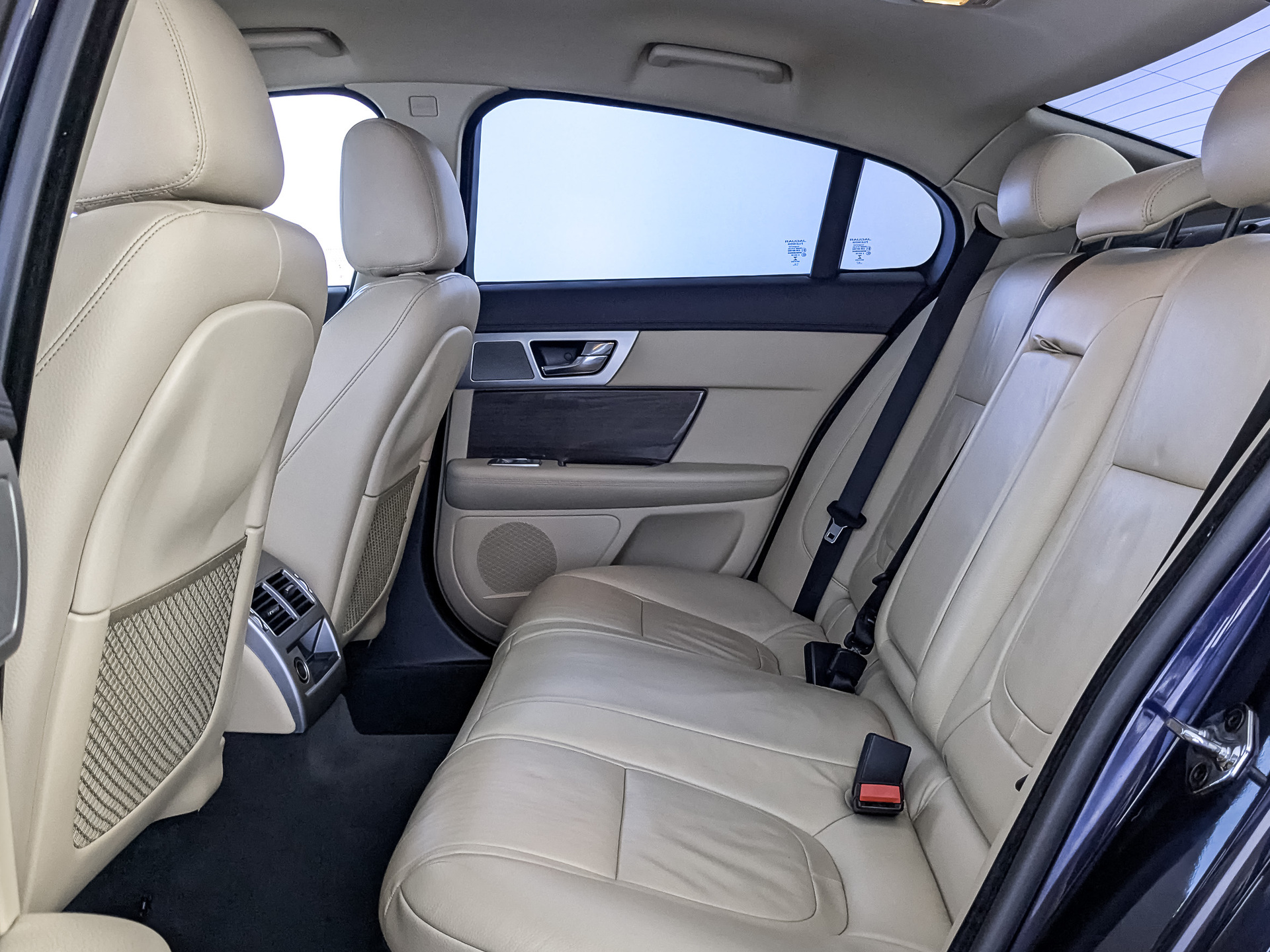JAGUAR XF 2.00 (240 л.с), автомат, 2014, пробег 160 530 км