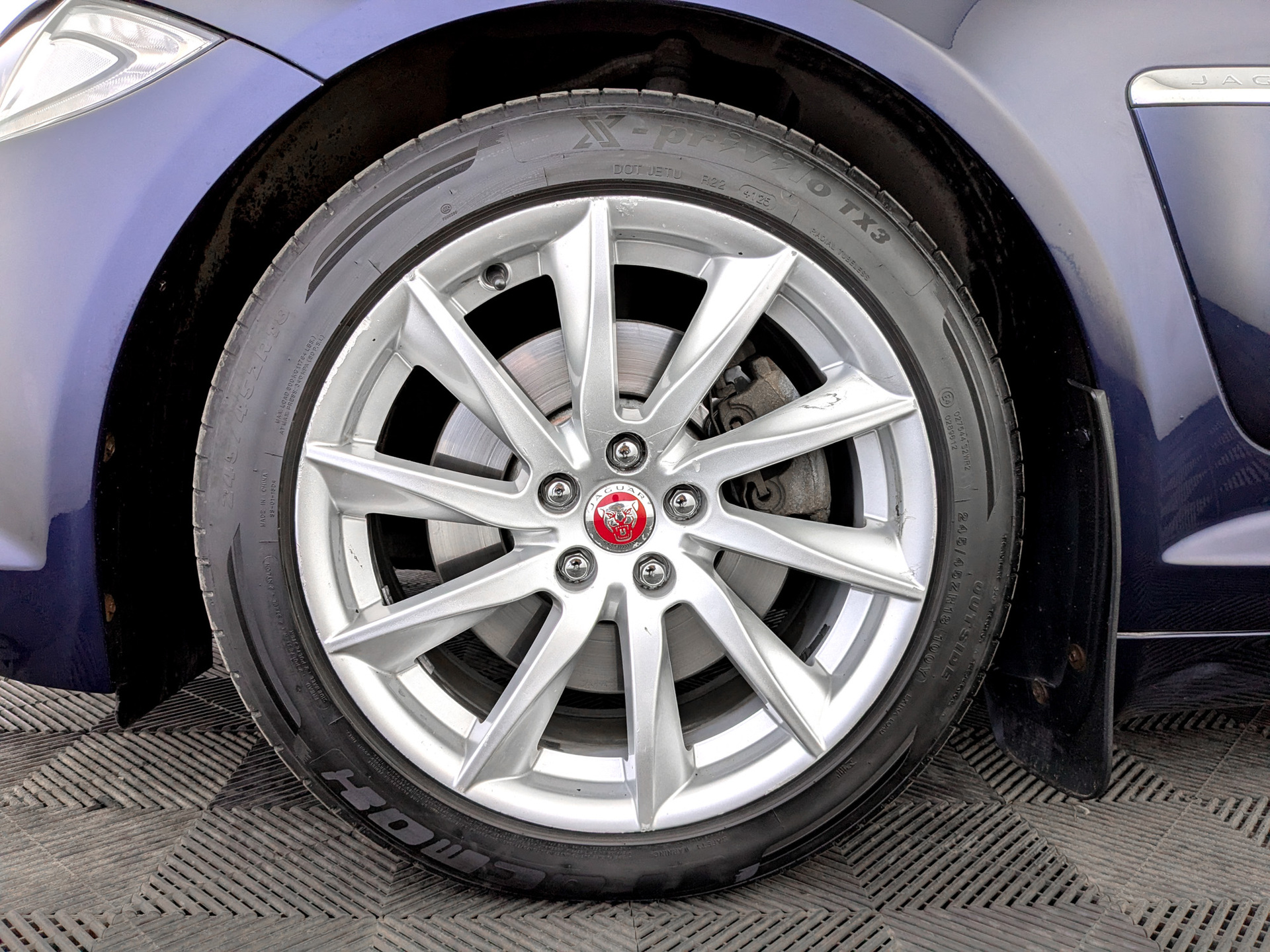 JAGUAR XF 2.00 (240 л.с), автомат, 2014, пробег 160 530 км