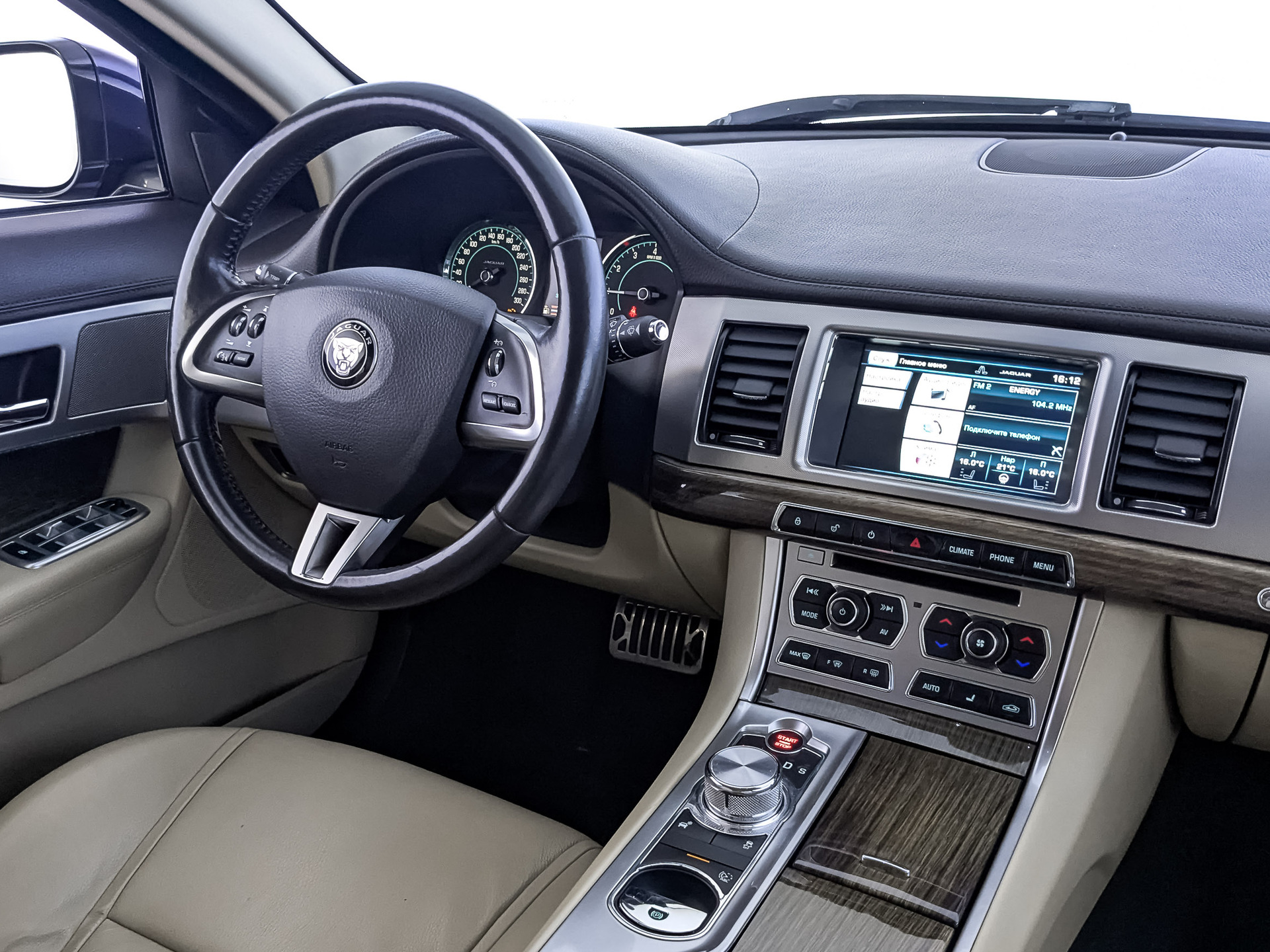JAGUAR XF 2.00 (240 л.с), автомат, 2014, пробег 160 530 км