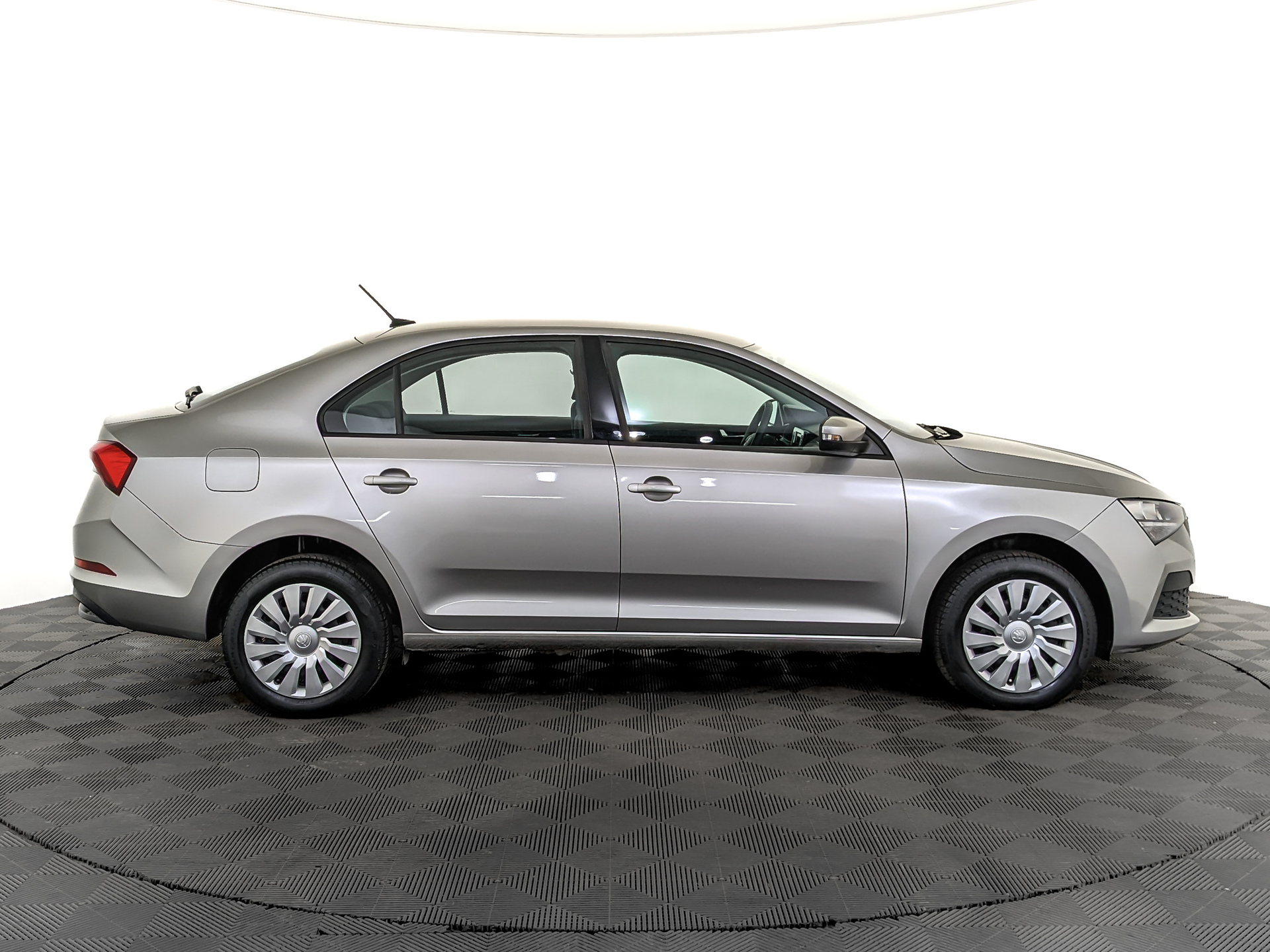 SKODA Rapid II 1.60 (110 л.с), автомат, 2021, пробег 83 674 км