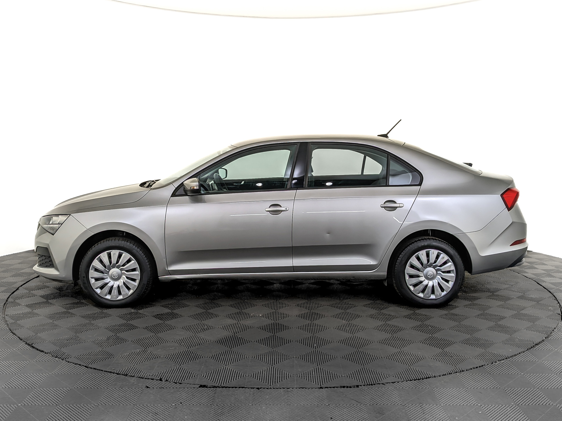 SKODA Rapid II 1.60 (110 л.с), автомат, 2021, пробег 83 674 км
