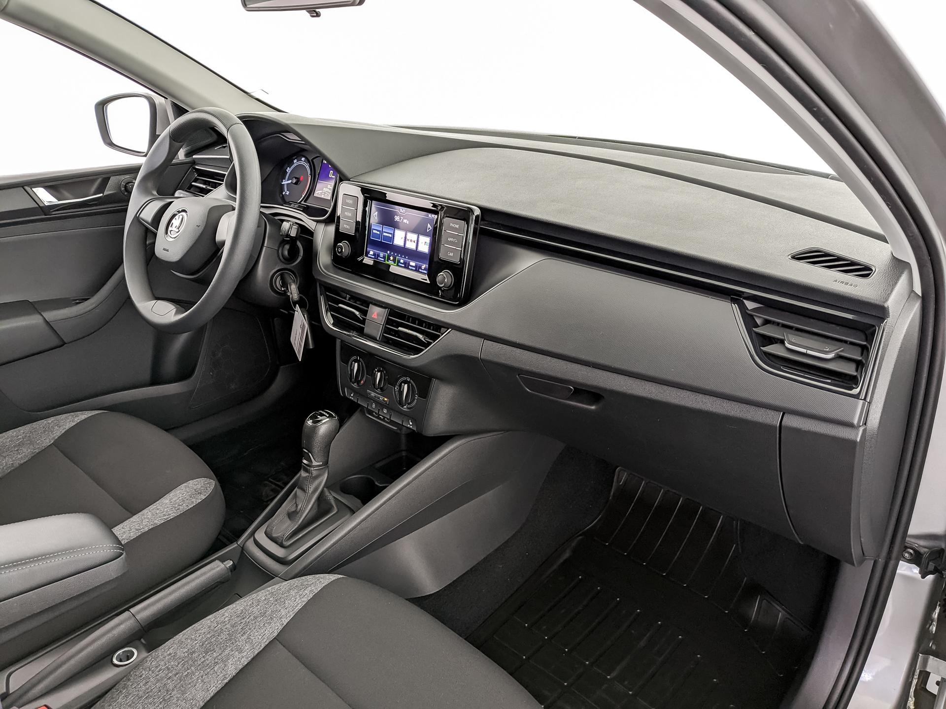 SKODA Rapid II 1.60 (110 л.с), автомат, 2021, пробег 83 674 км