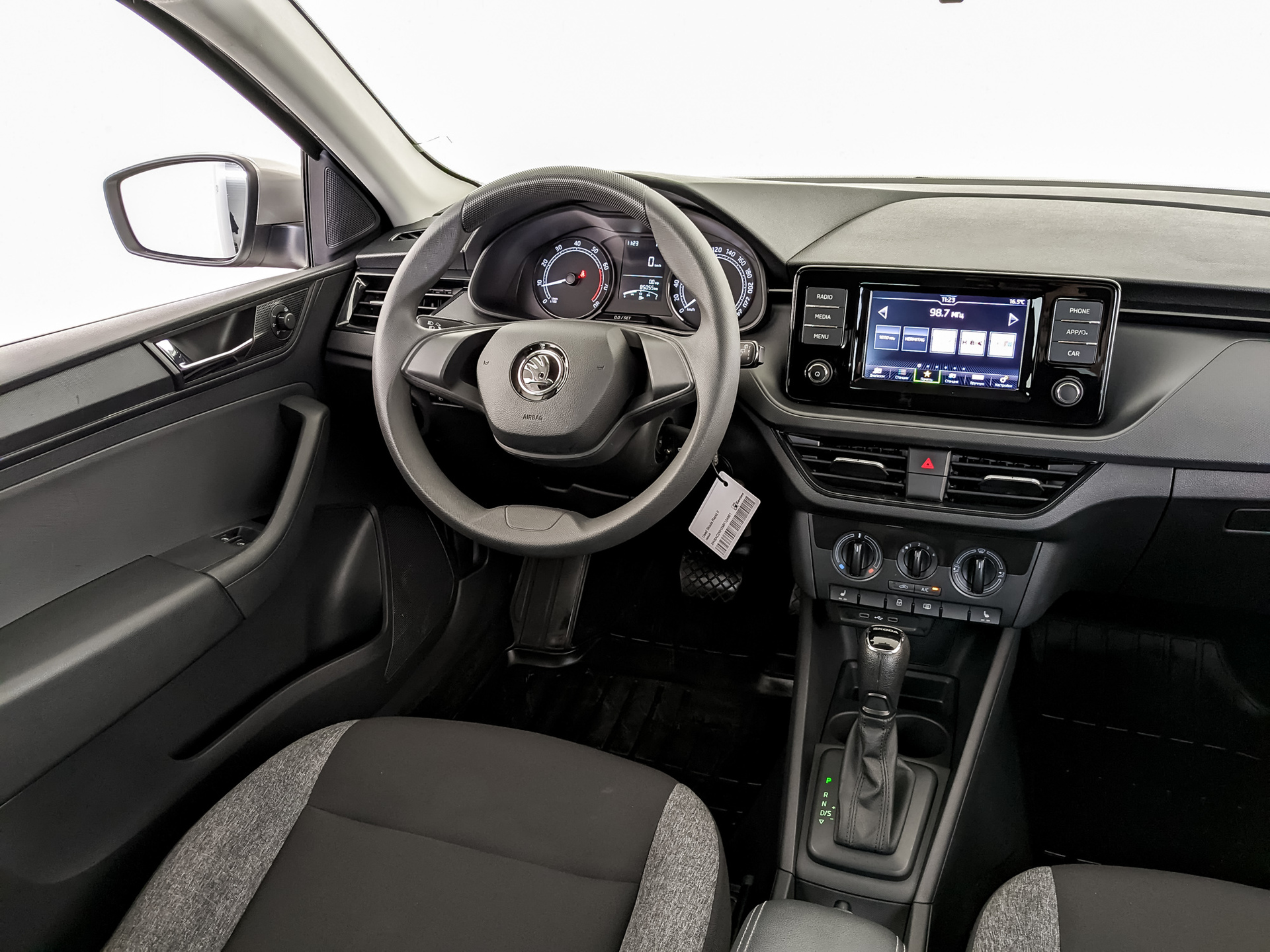 SKODA Rapid II 1.60 (110 л.с), автомат, 2021, пробег 83 674 км