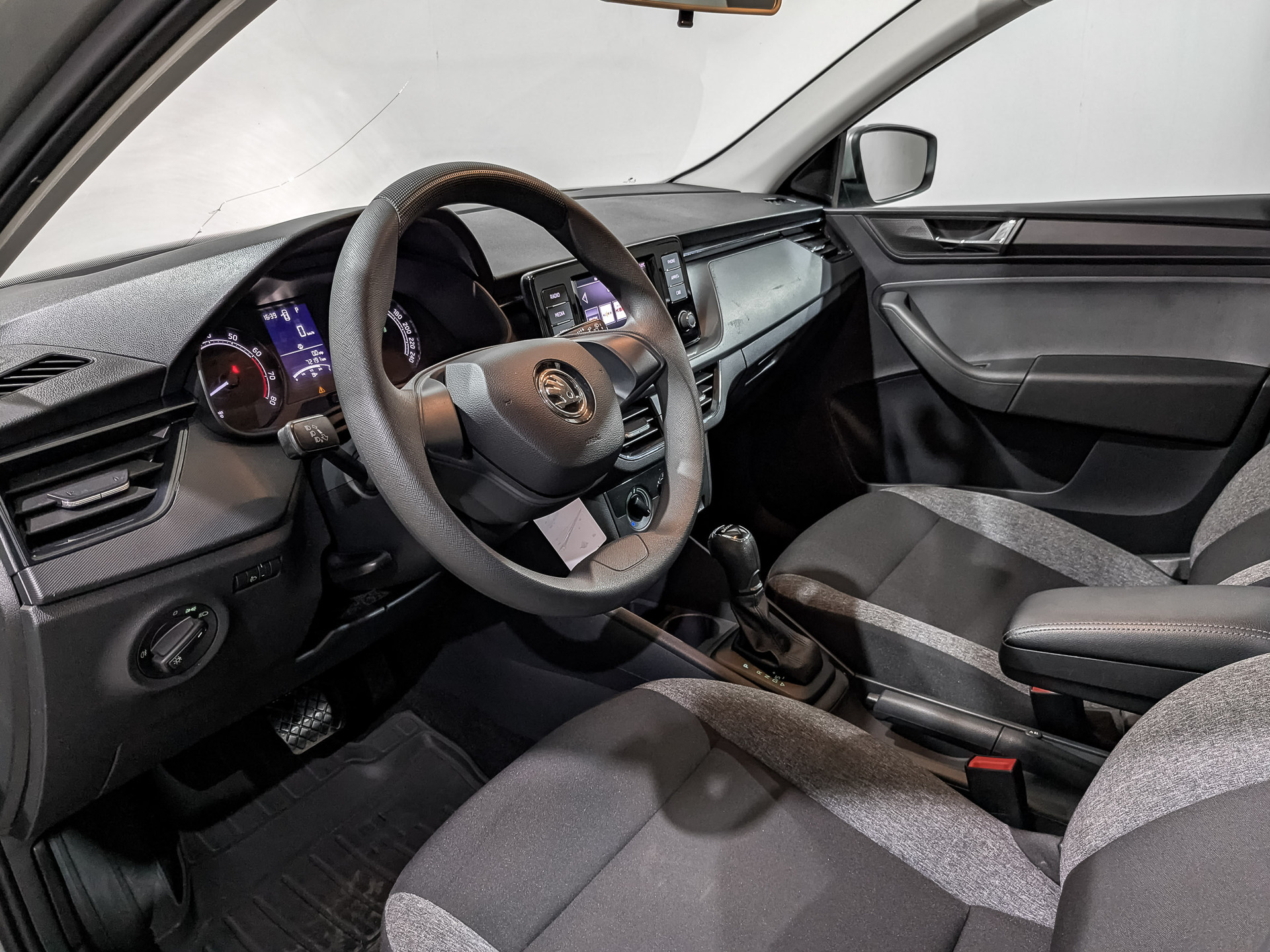 SKODA Rapid II 1.60 (110 л.с), автомат, 2021, пробег 72 188 км