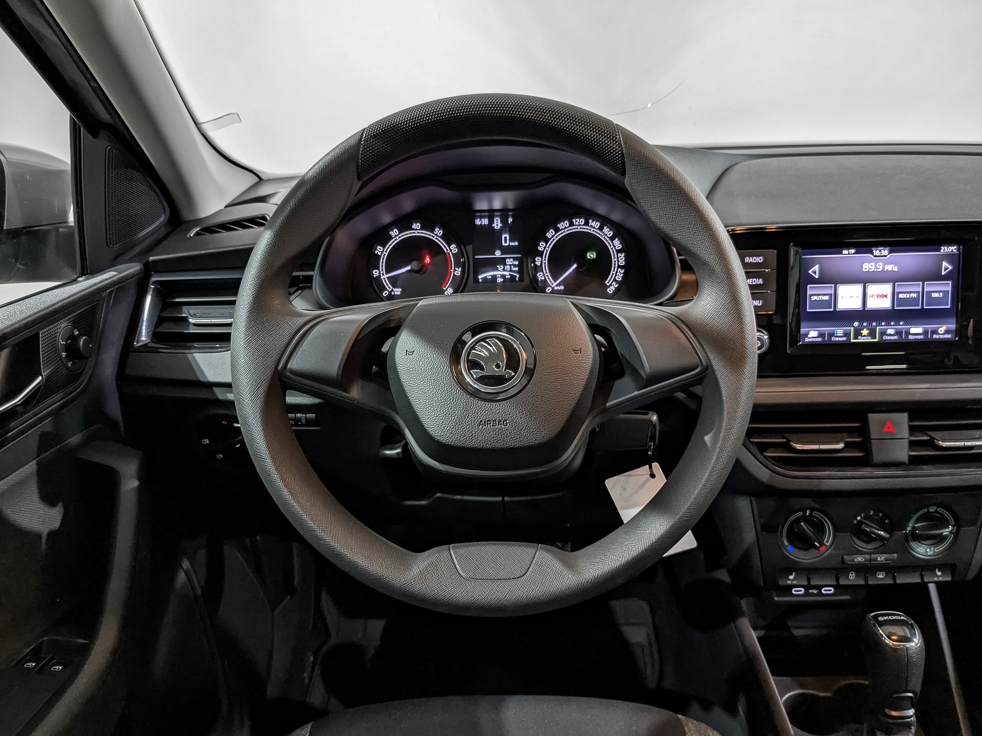 SKODA Rapid II 1.60 (110 л.с), автомат, 2021, пробег 72 188 км
