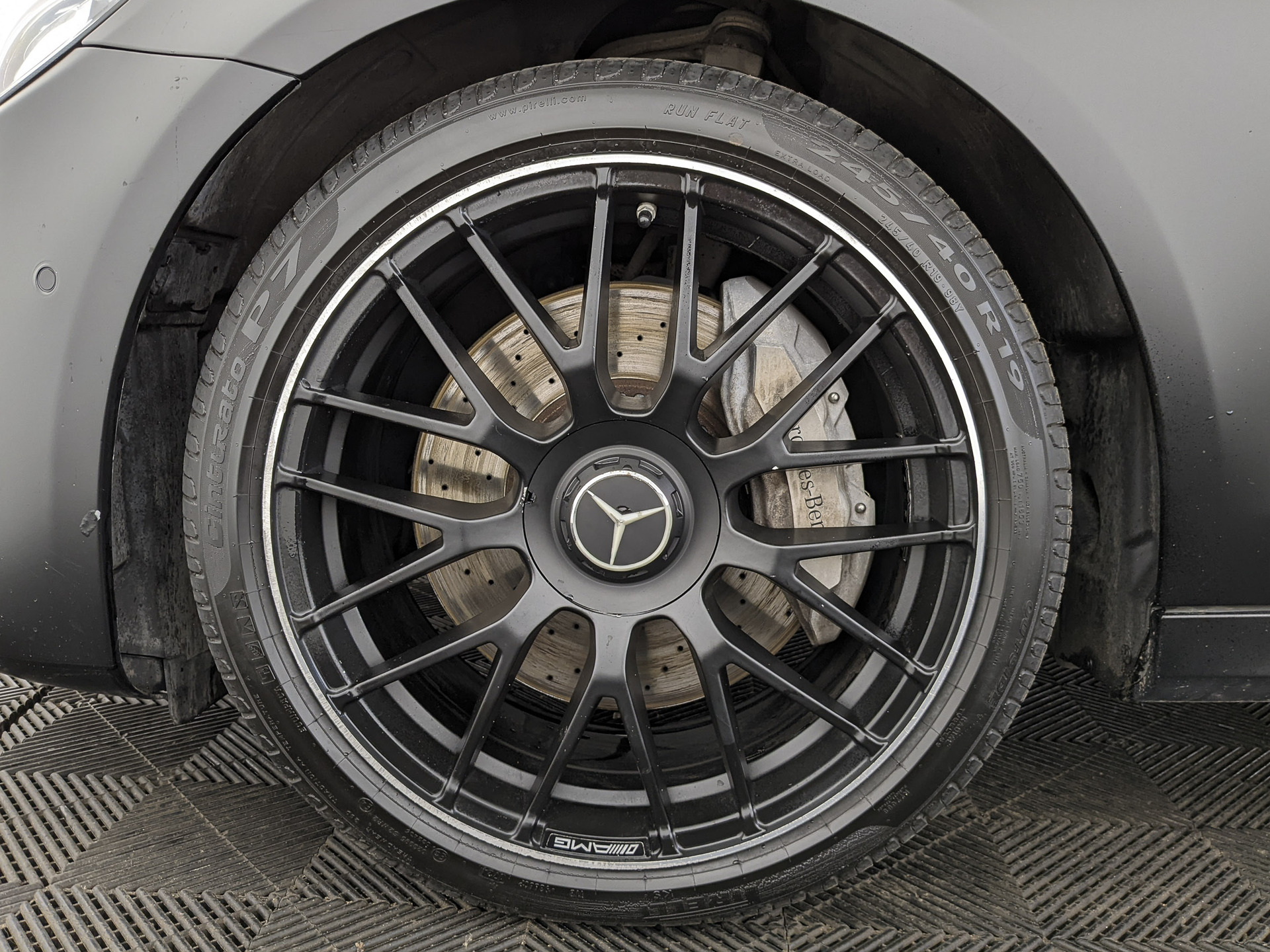 MERCEDES-BENZ E-Класс 3.00 (367 л.с), автомат, 2019, пробег 100 375 км