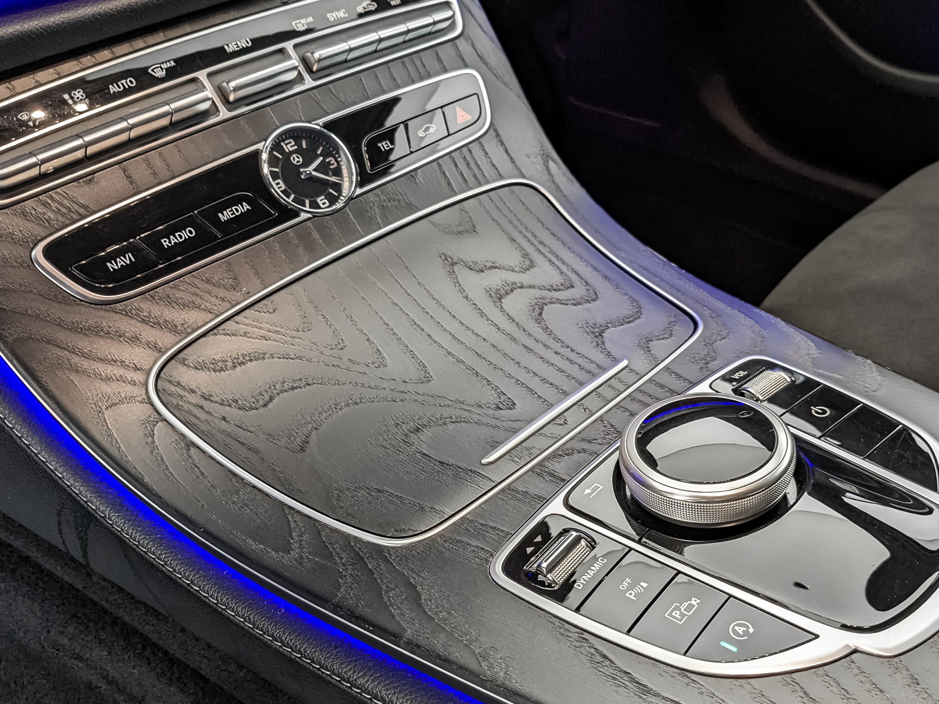 MERCEDES-BENZ E-Класс 3.00 (367 л.с), автомат, 2019, пробег 100 375 км