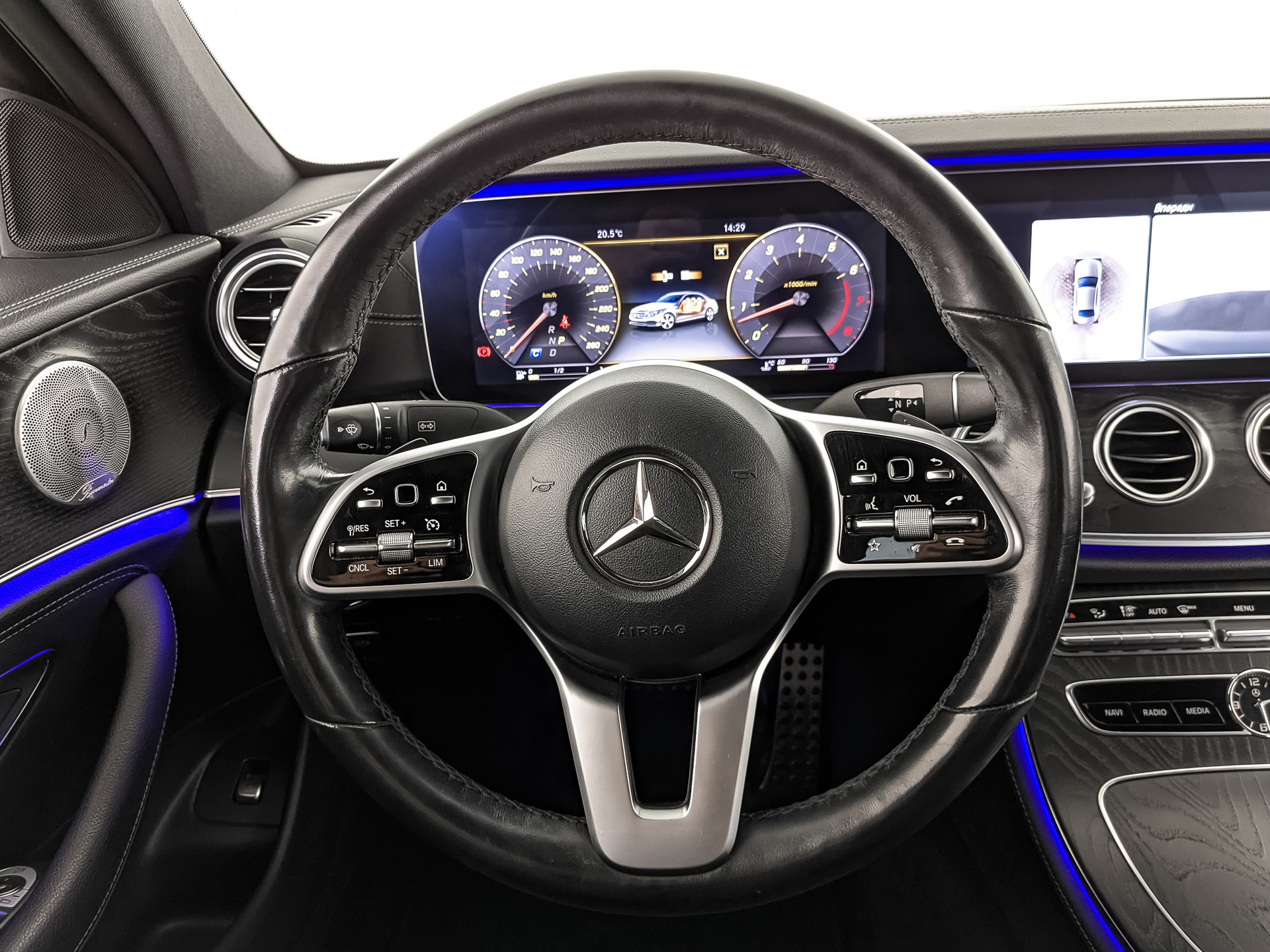 MERCEDES-BENZ E-Класс 3.00 (367 л.с), автомат, 2019, пробег 100 375 км