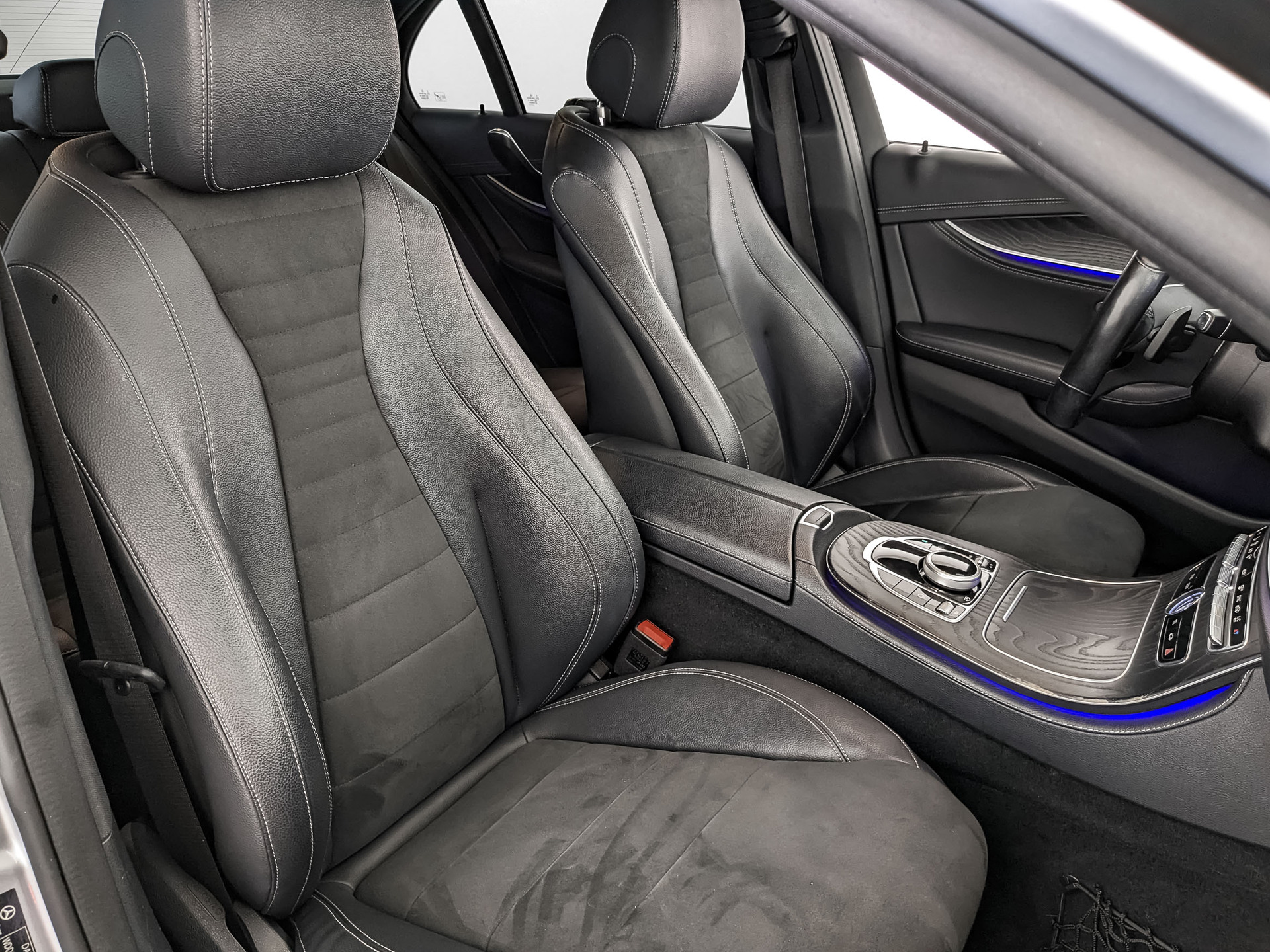 MERCEDES-BENZ E-Класс 3.00 (367 л.с), автомат, 2019, пробег 100 375 км