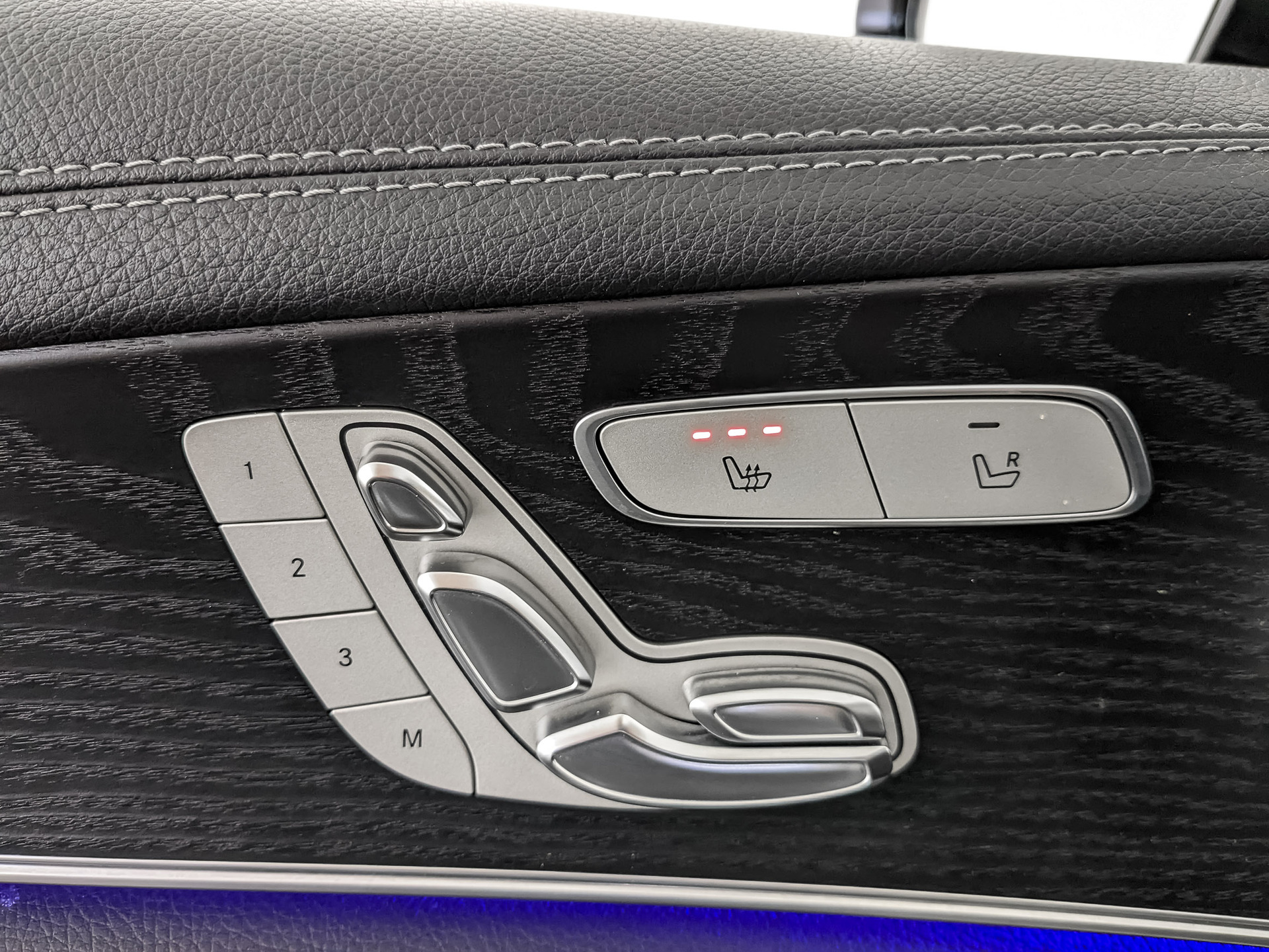 MERCEDES-BENZ E-Класс 3.00 (367 л.с), автомат, 2019, пробег 100 375 км