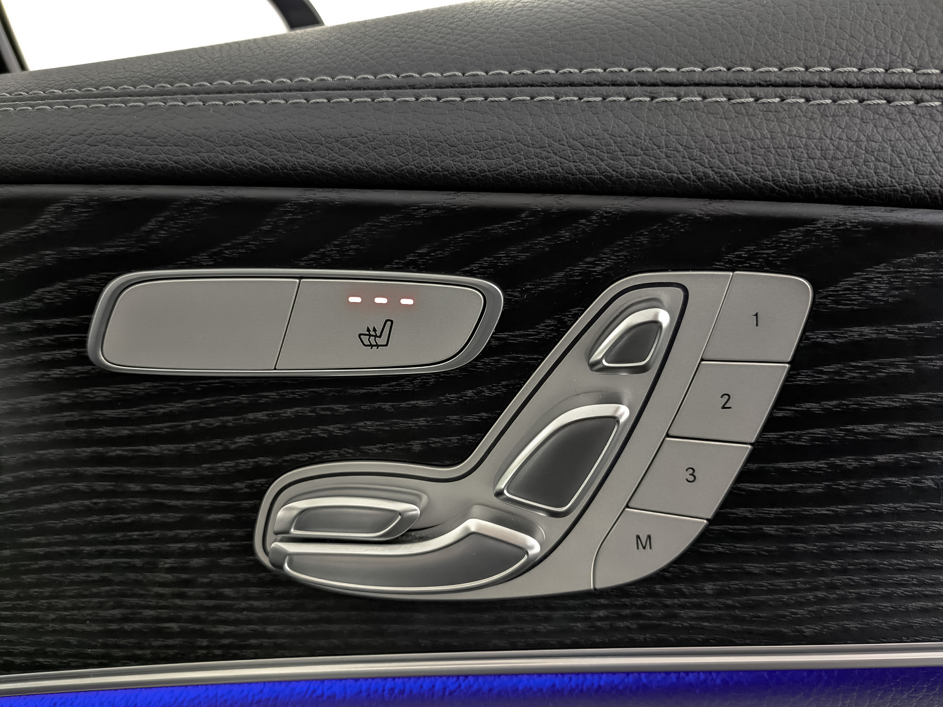 MERCEDES-BENZ E-Класс 3.00 (367 л.с), автомат, 2019, пробег 100 375 км