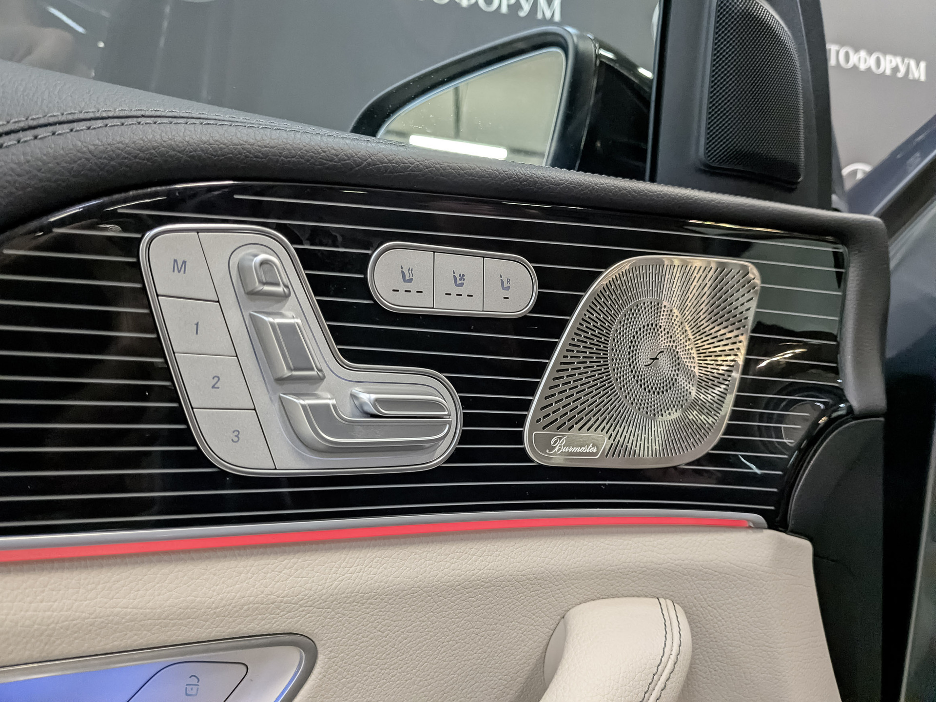 MERCEDES-BENZ GLE 3.00 (381 л.с), автомат, 2023, пробег 24 802 км