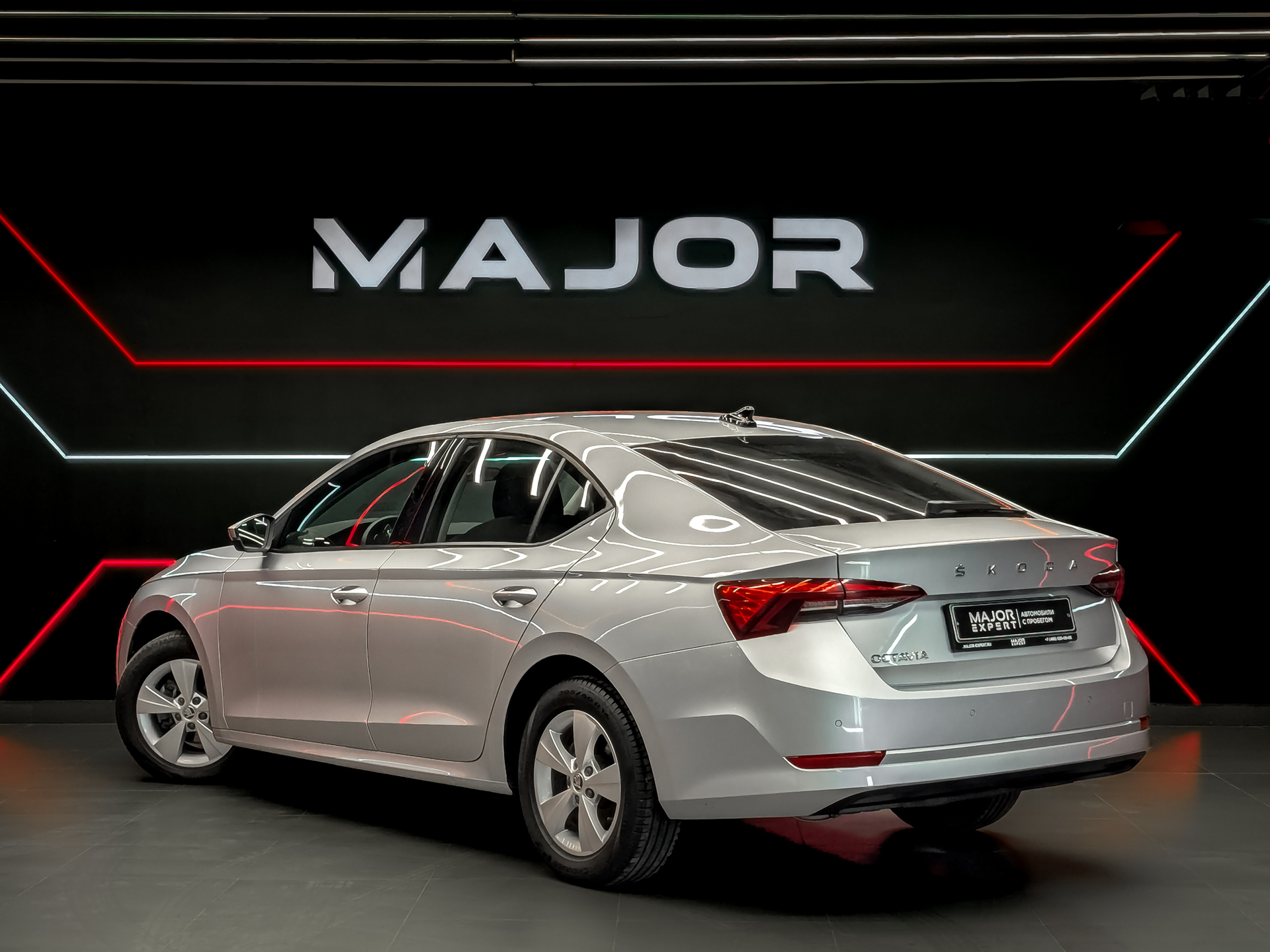 SKODA Octavia 1.40 (150 л.с), автомат, 2021, пробег 103 998 км