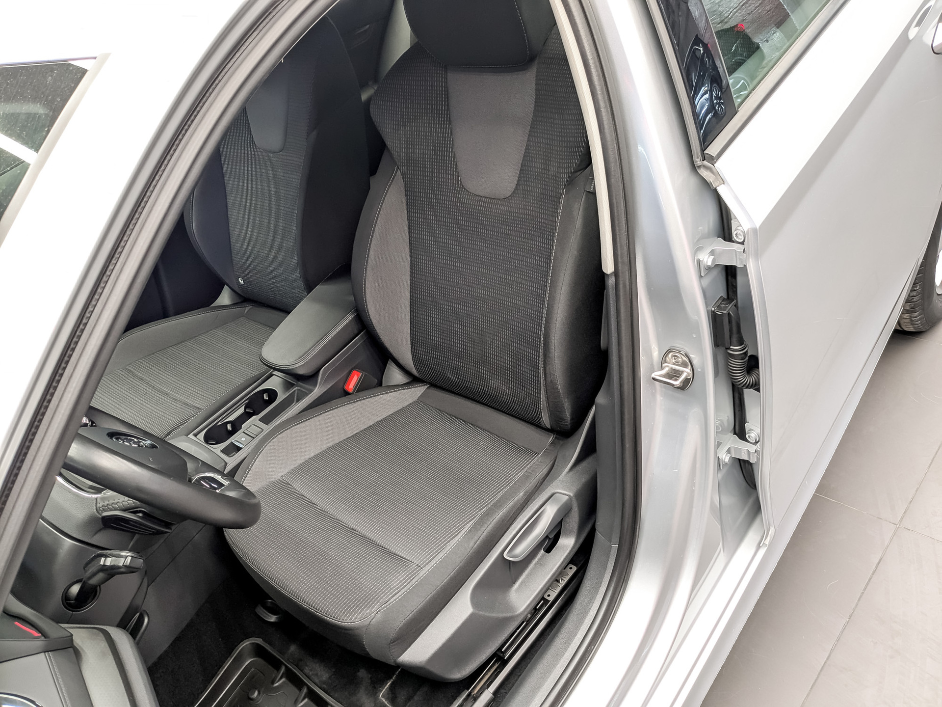 SKODA Octavia 1.40 (150 л.с), автомат, 2021, пробег 103 998 км