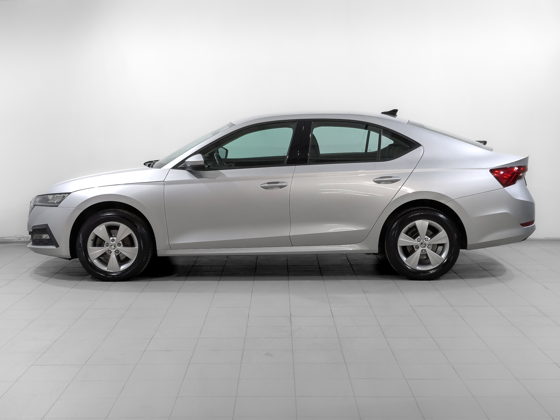 SKODA Octavia 1.40 (150 л.с), автомат, 2021, пробег 79 688 км