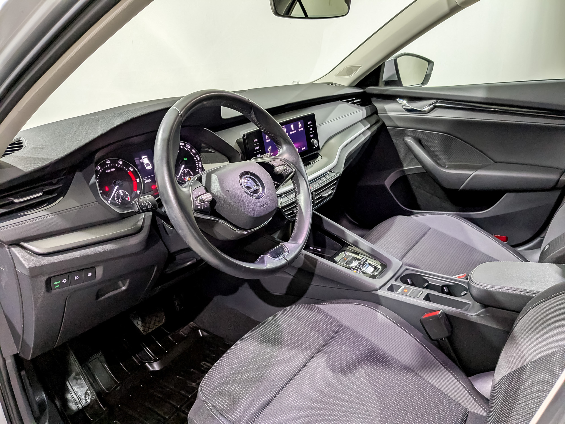 SKODA Octavia 1.40 (150 л.с), автомат, 2021, пробег 79 688 км