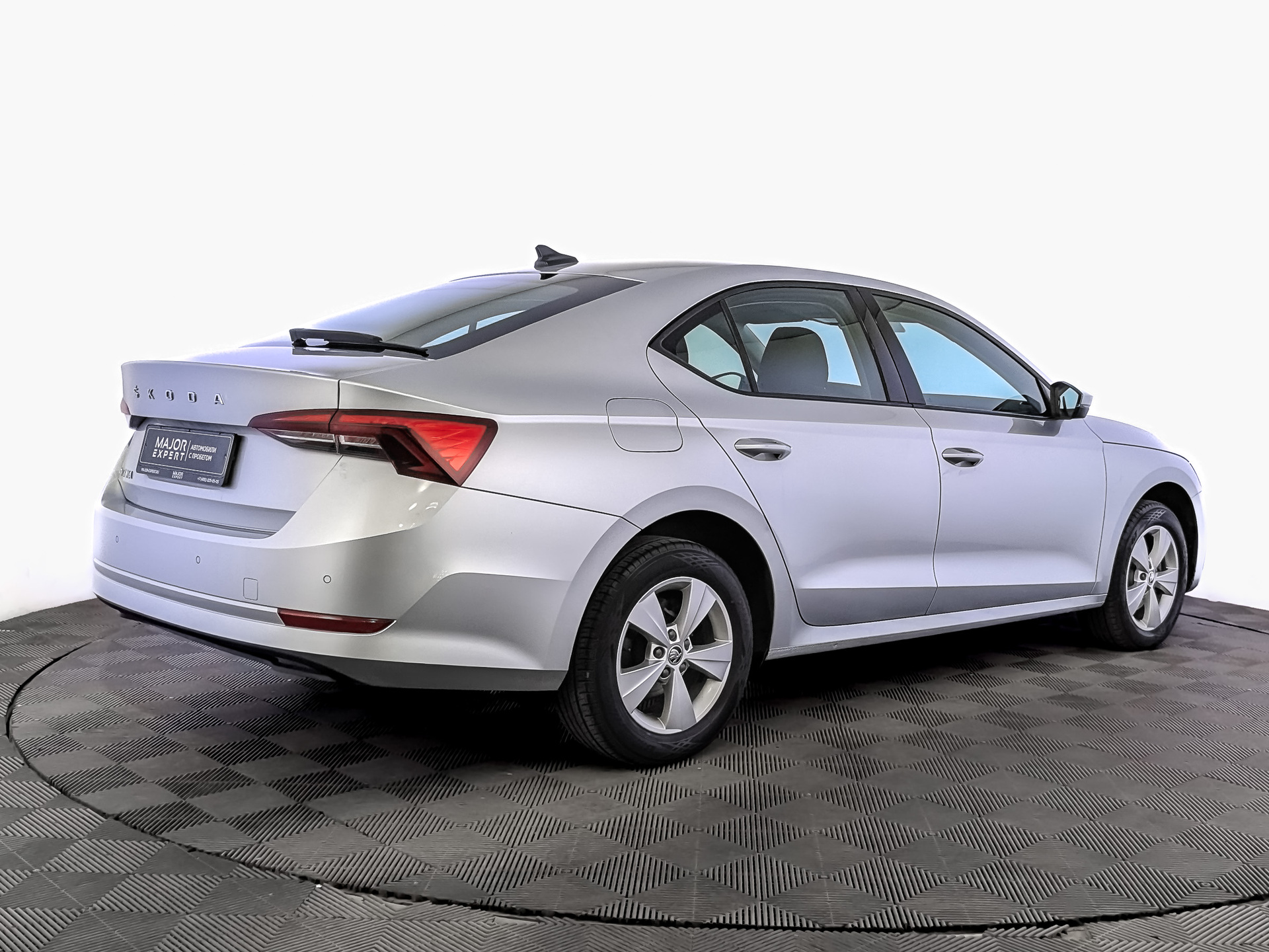 SKODA Octavia 1.40 (150 л.с), автомат, 2021, пробег 145 049 км