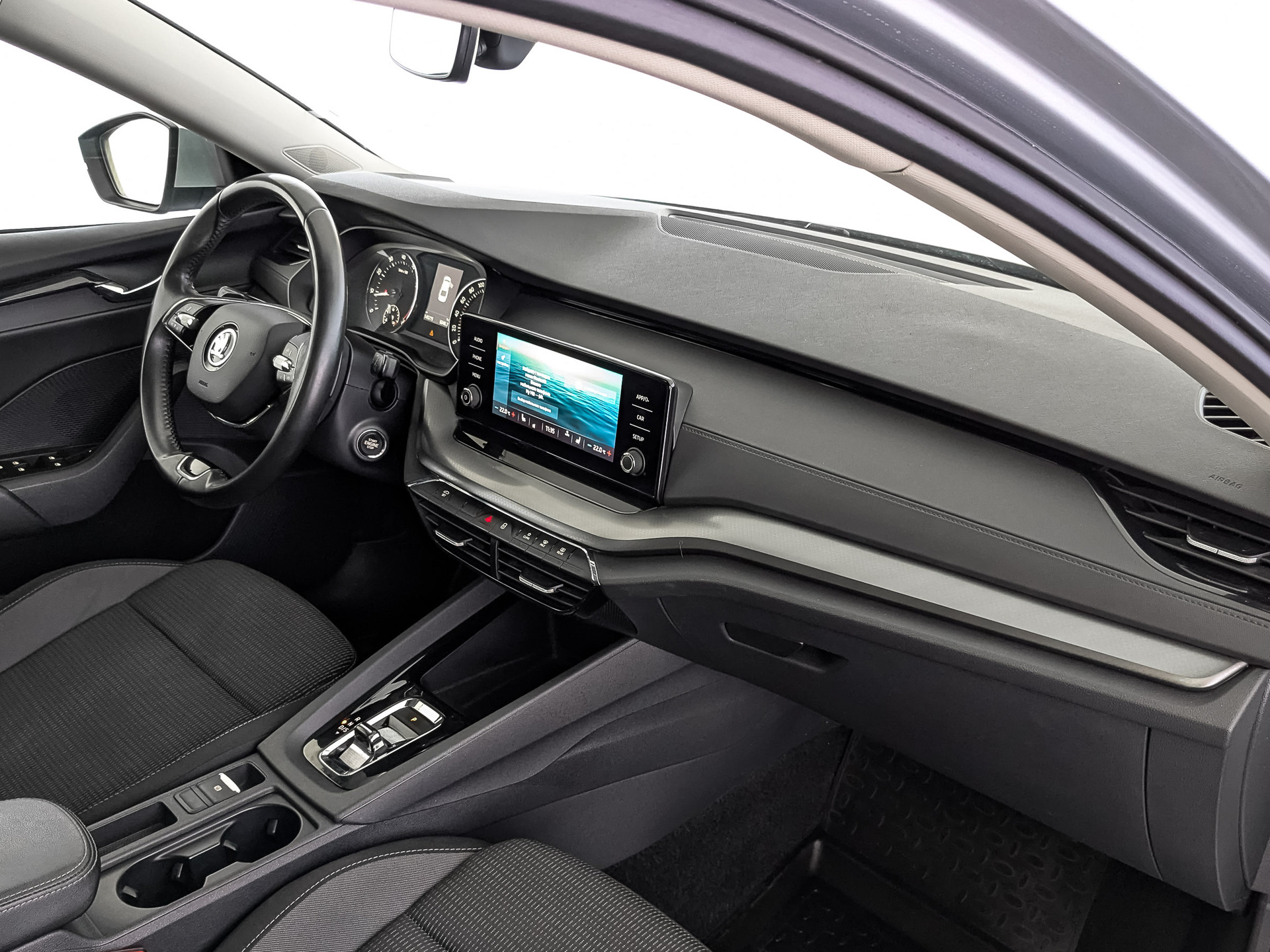 SKODA Octavia 1.40 (150 л.с), автомат, 2021, пробег 145 049 км