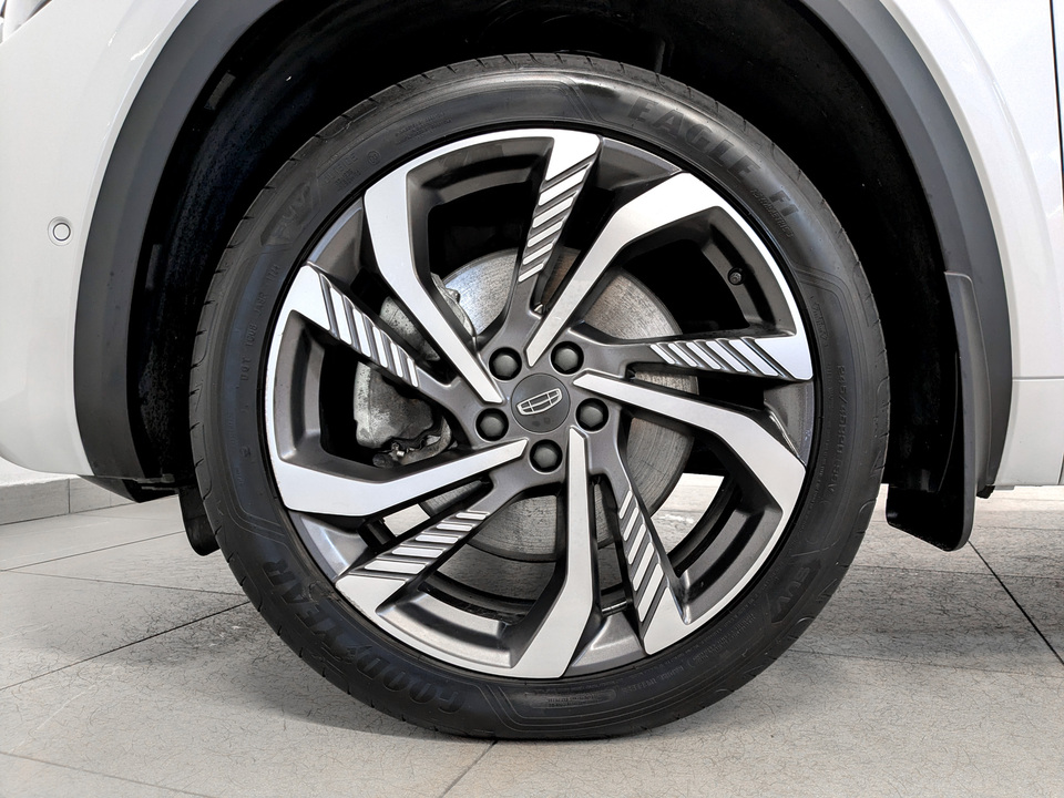 Фото Geely Monjaro с пробегом 35 599 км