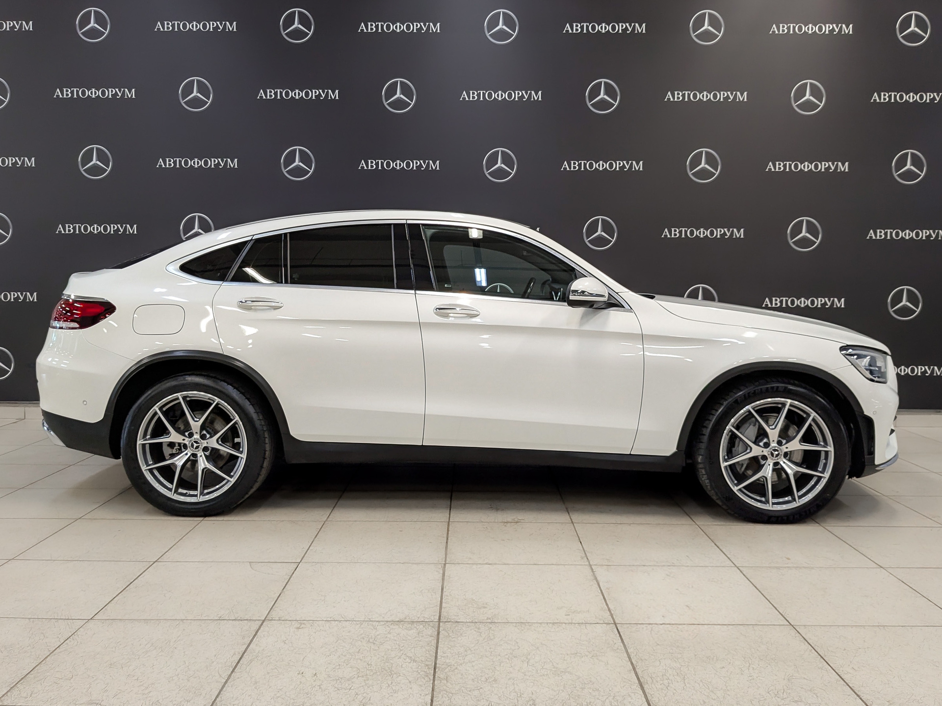 MERCEDES-BENZ GLC Coupe 1.90 (245 л.с), автомат, 2020, пробег 109 637 км