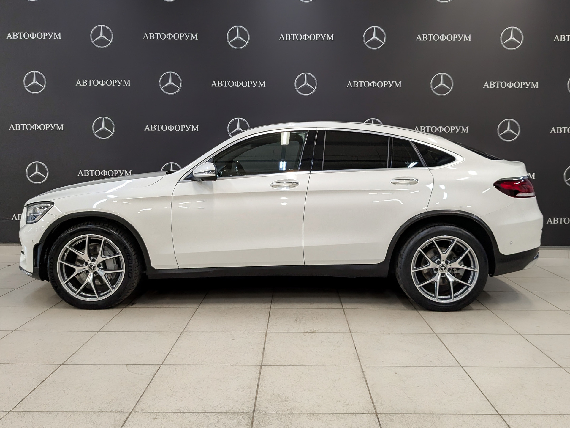 MERCEDES-BENZ GLC Coupe 1.90 (245 л.с), автомат, 2020, пробег 109 637 км