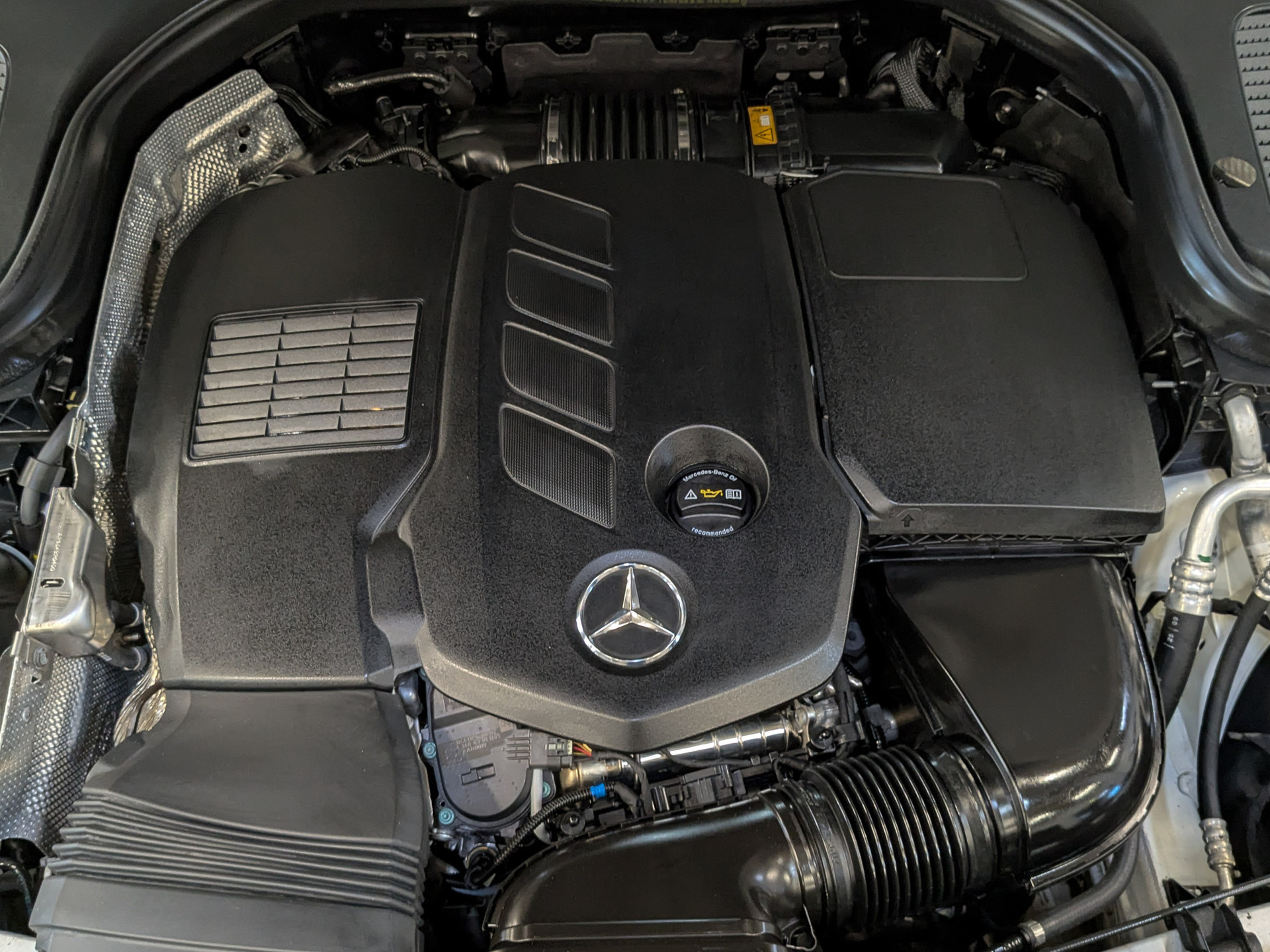 MERCEDES-BENZ GLC Coupe 1.90 (245 л.с), автомат, 2020, пробег 109 637 км