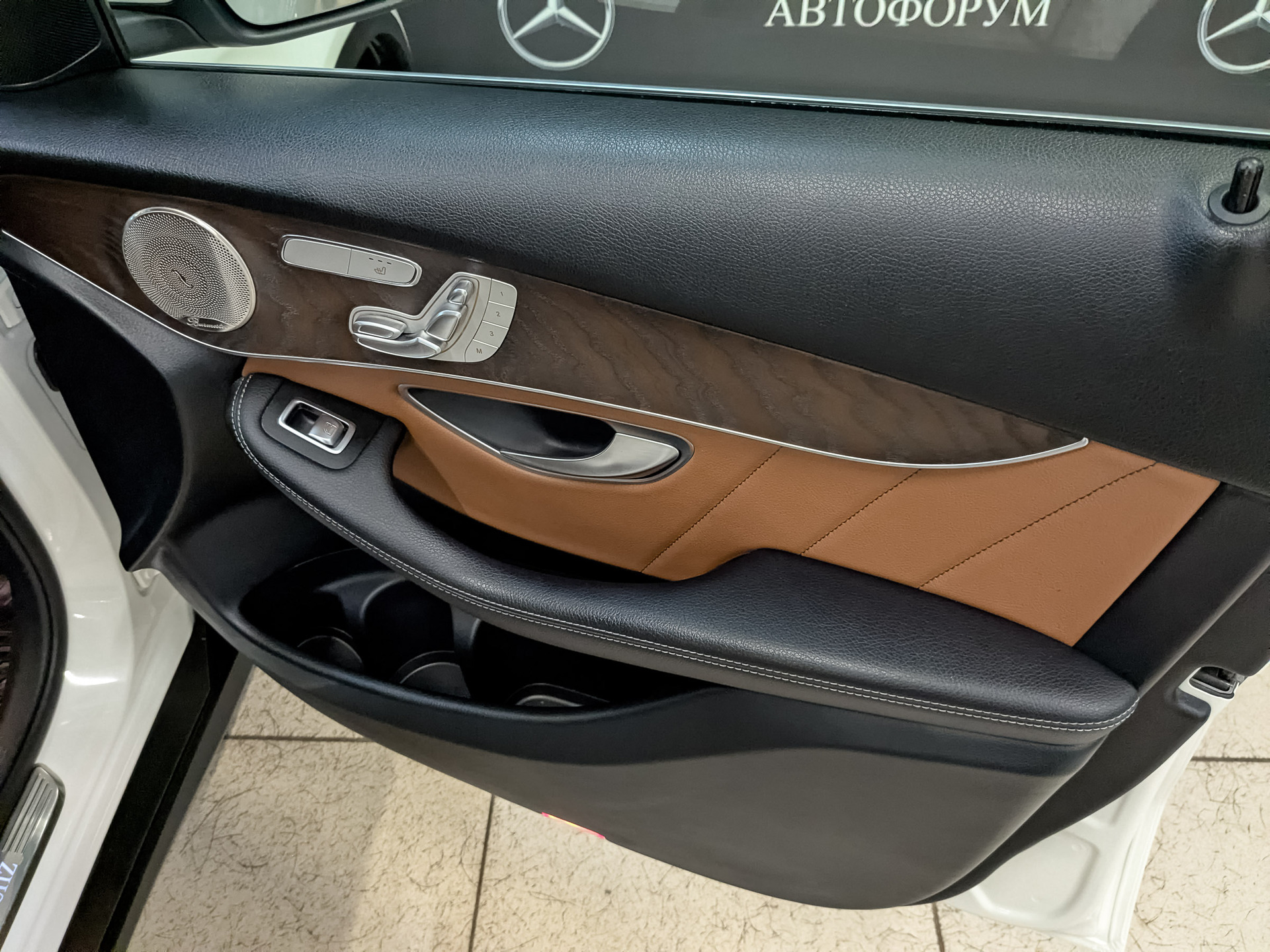 MERCEDES-BENZ GLC Coupe 1.90 (245 л.с), автомат, 2020, пробег 109 637 км
