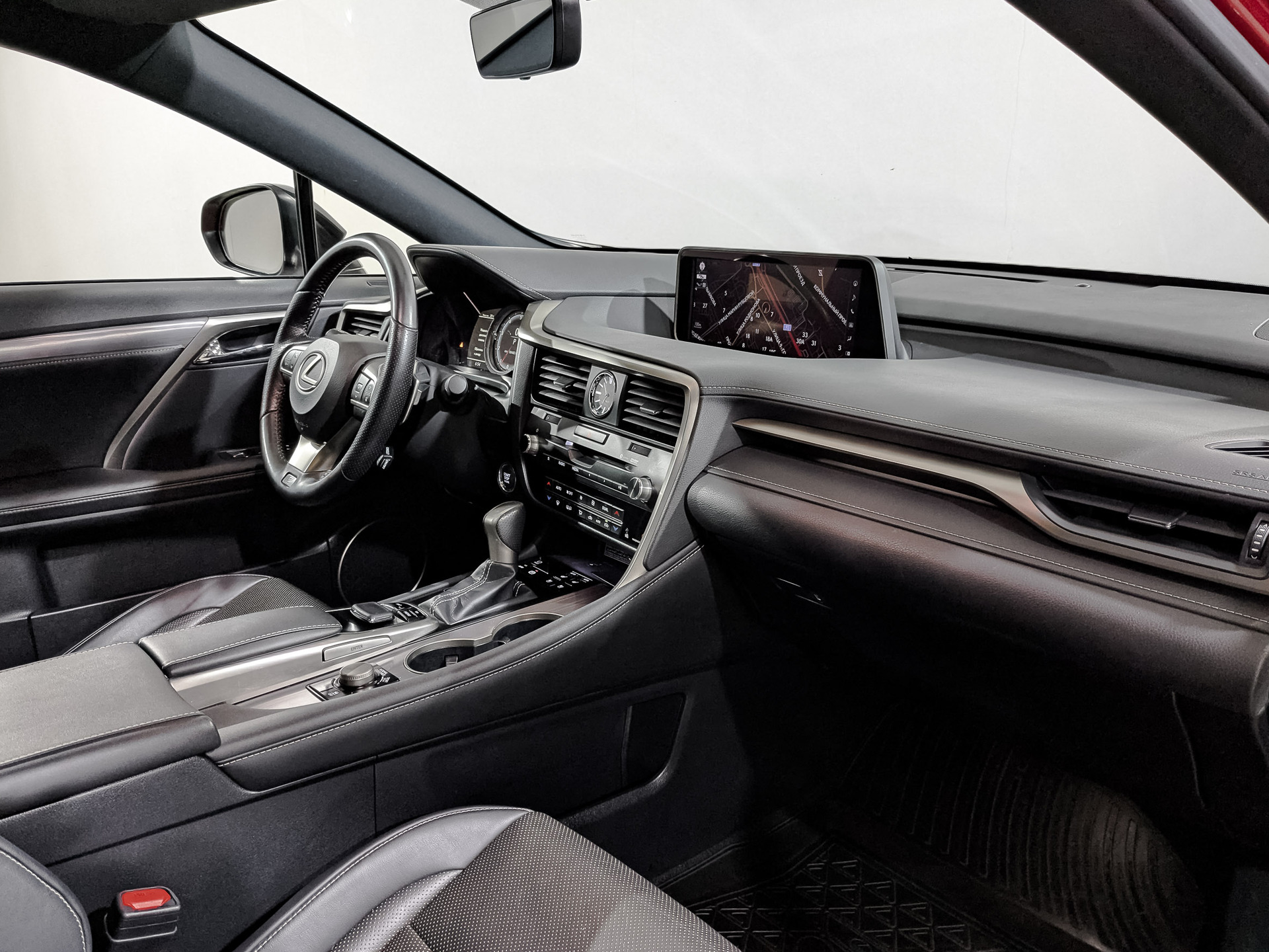 LEXUS RX 2.00 (238 л.с), автомат, 2019, пробег 50 483 км