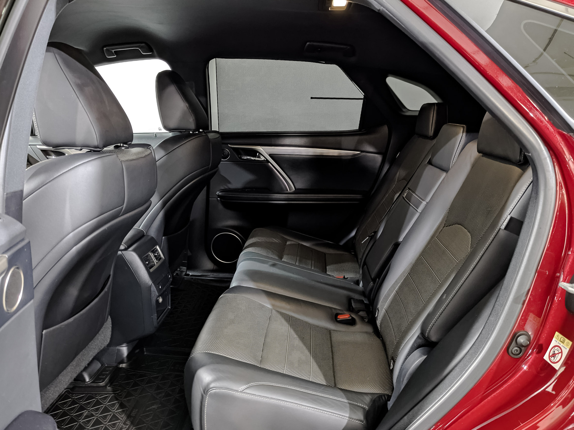 LEXUS RX 2.00 (238 л.с), автомат, 2019, пробег 50 483 км