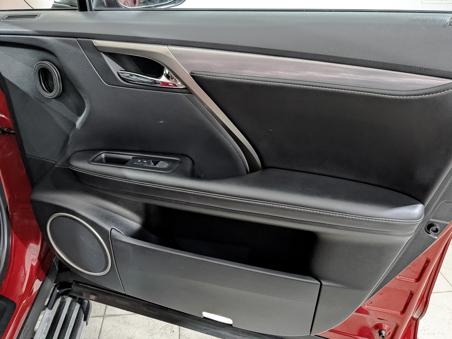 LEXUS RX 2.00 (238 л.с), автомат, 2019, пробег 50 483 км