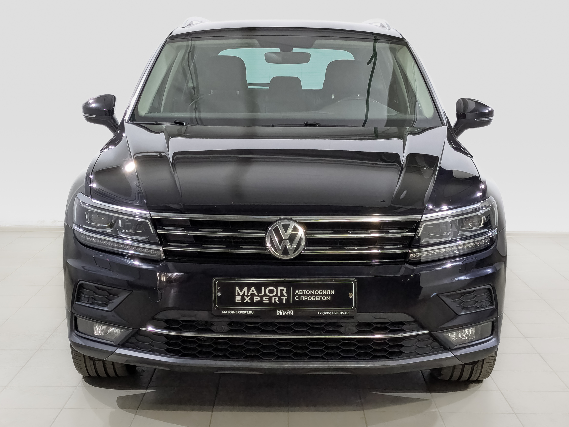 VOLKSWAGEN Tiguan 2.00 (220 л.с), автомат, 2018, пробег 84 489 км