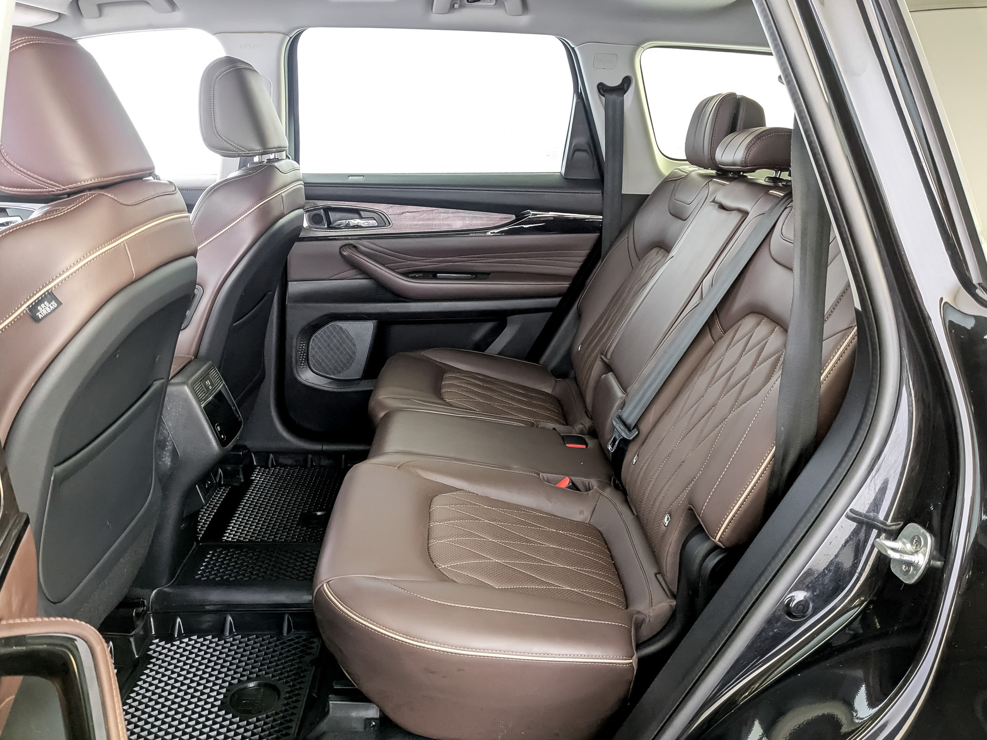 EXEED VX 2.00 (249 л.с), автомат, 2023, пробег 103 218 км