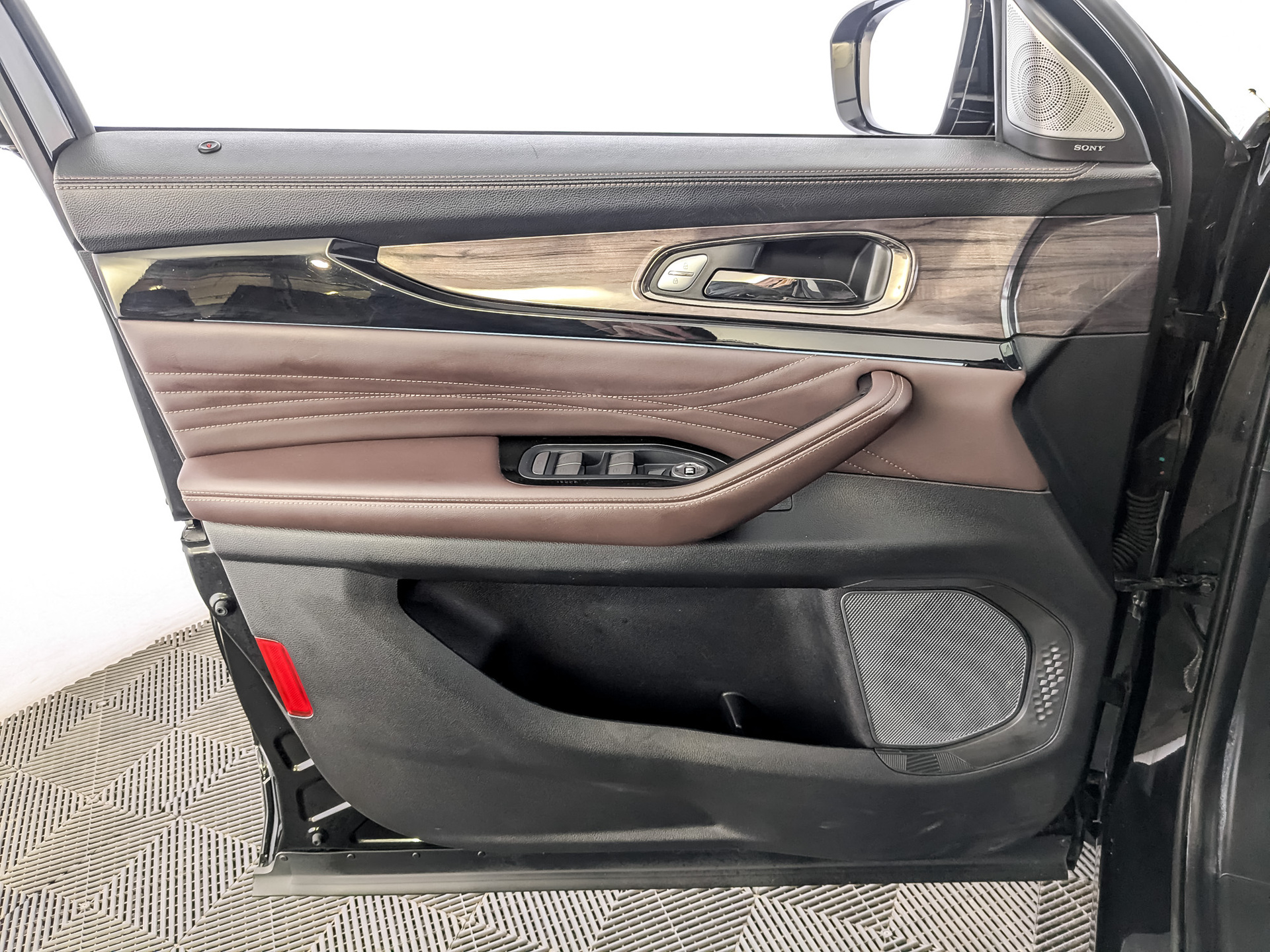 EXEED VX 2.00 (249 л.с), автомат, 2023, пробег 103 218 км