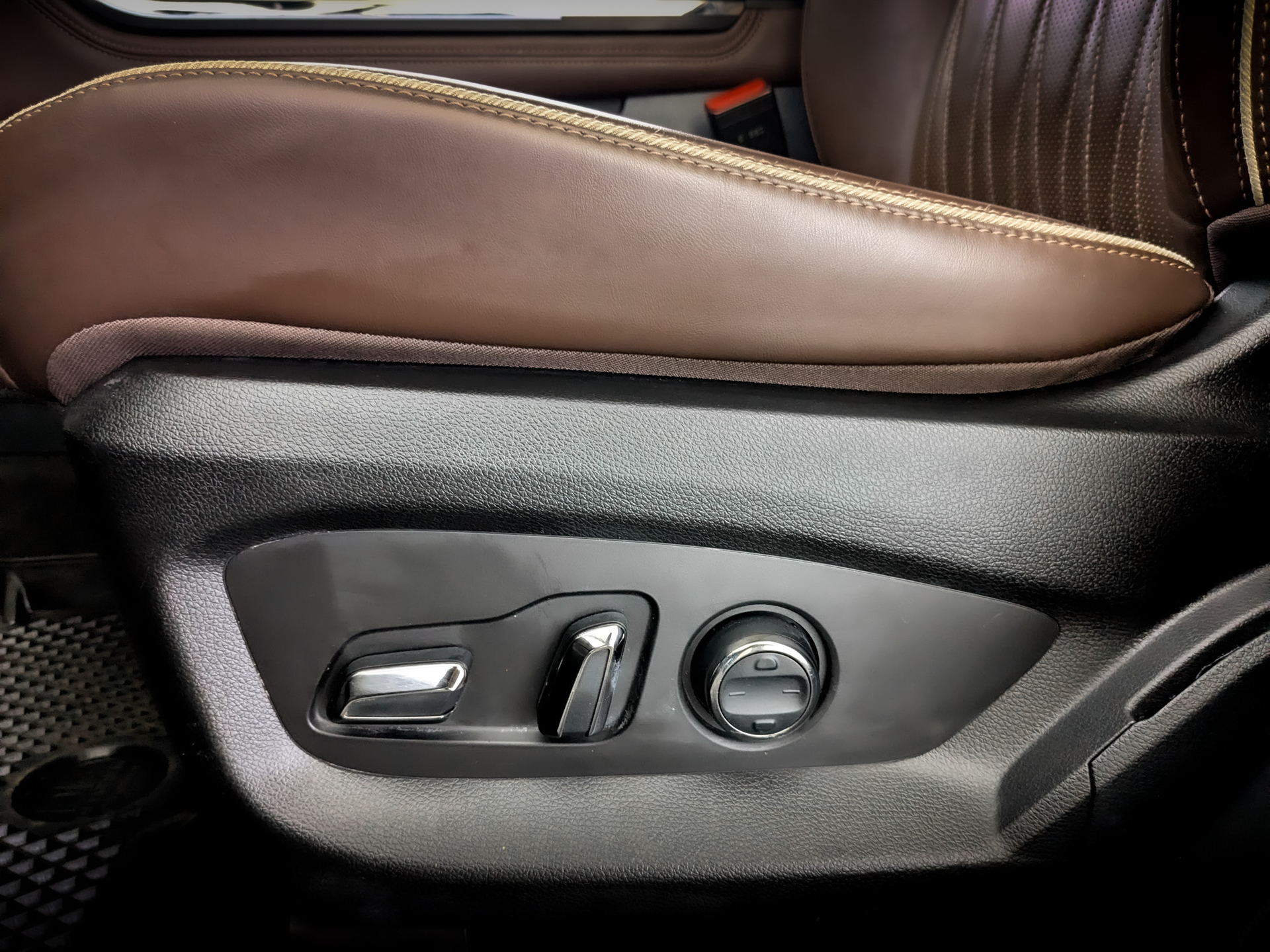 EXEED VX 2.00 (249 л.с), автомат, 2023, пробег 103 218 км