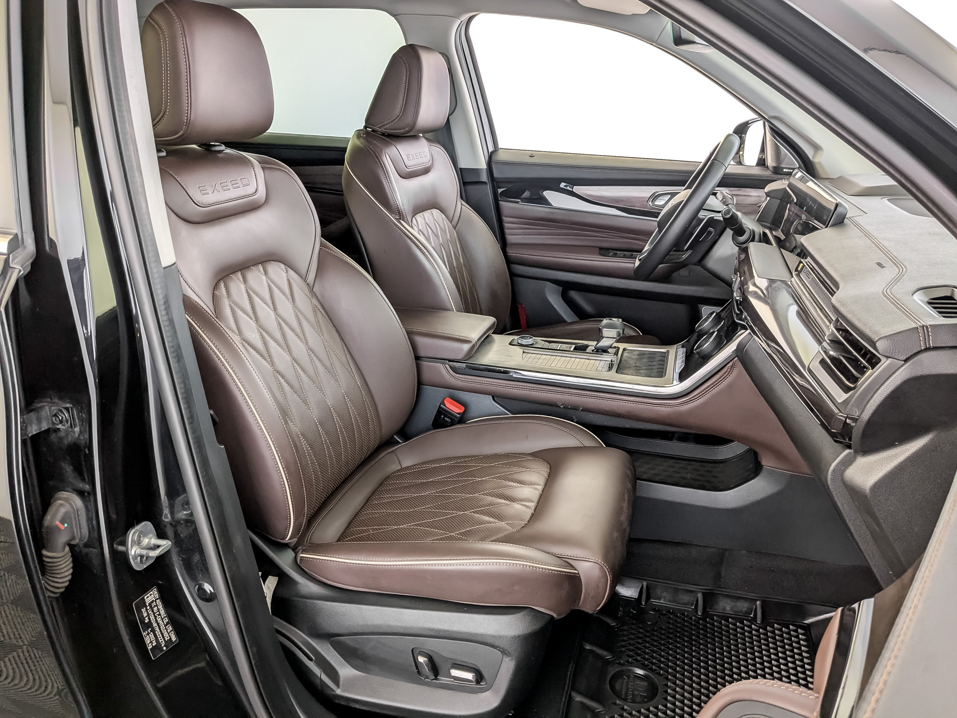 EXEED VX 2.00 (249 л.с), автомат, 2023, пробег 103 218 км
