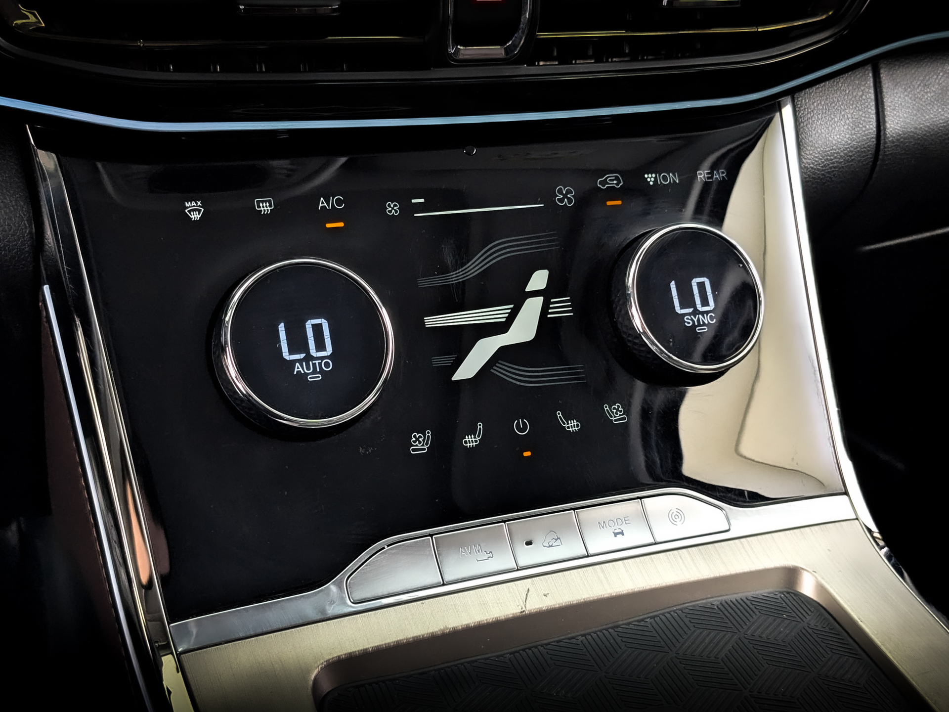 EXEED VX 2.00 (249 л.с), автомат, 2023, пробег 103 218 км