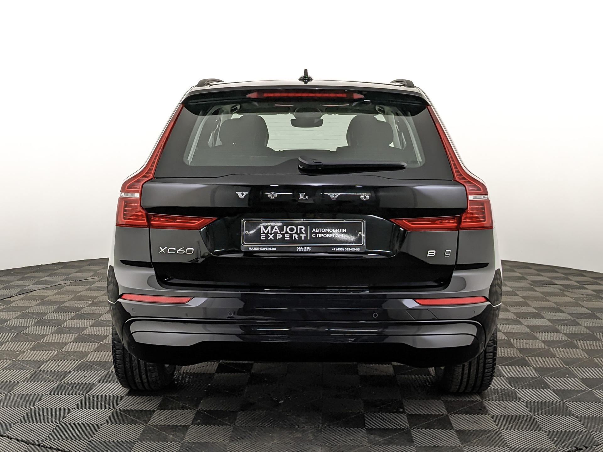VOLVO XC60 2.00 (249 л.с), автомат, 2021, пробег 77 055 км