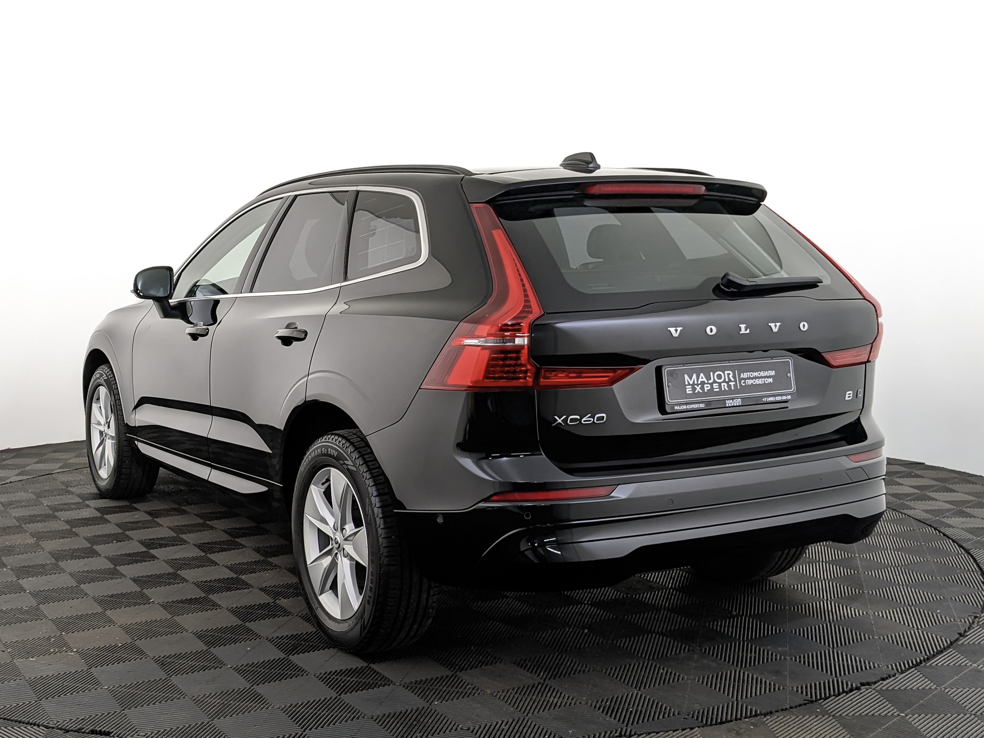 VOLVO XC60 2.00 (249 л.с), автомат, 2021, пробег 77 055 км