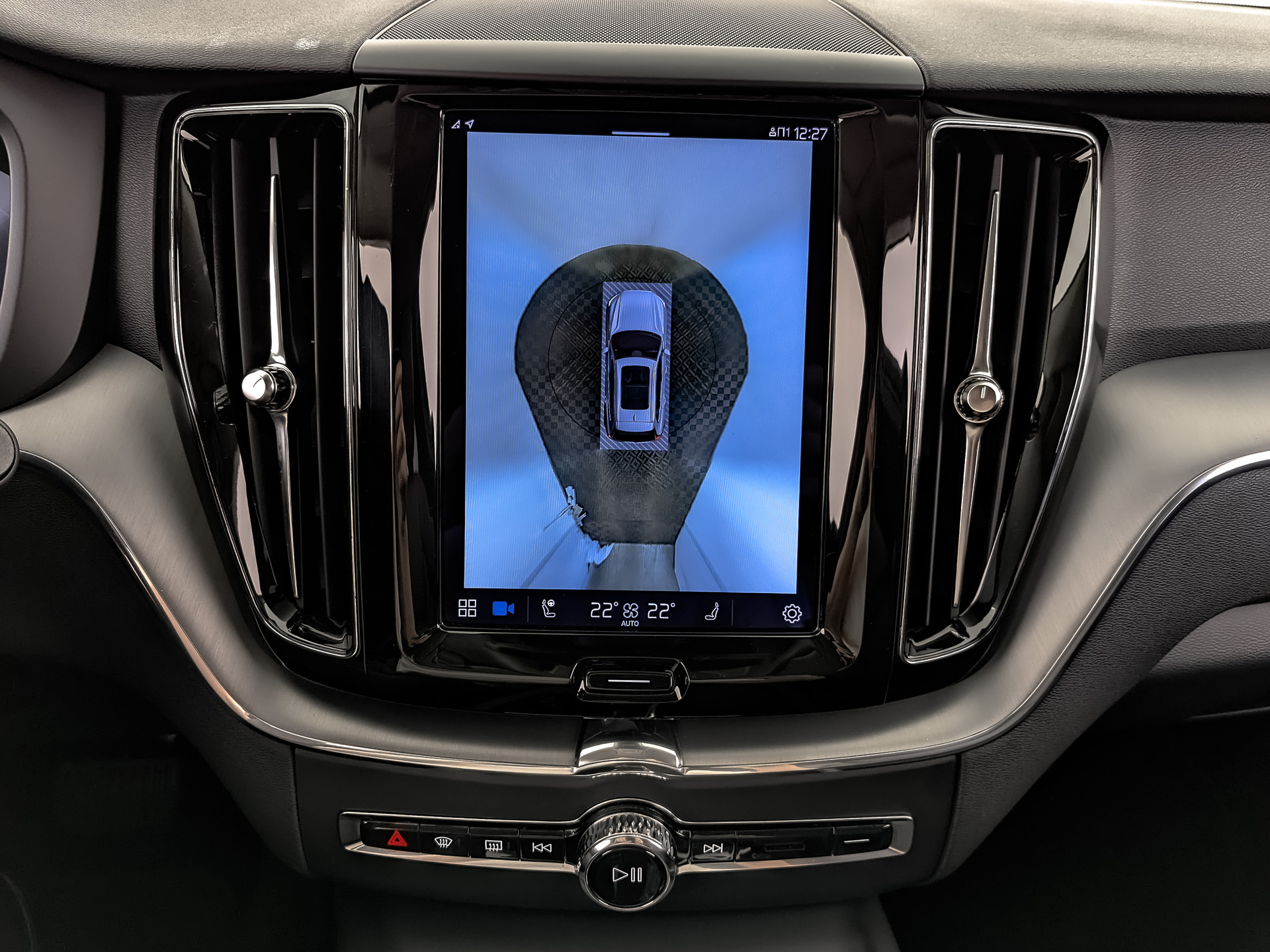 VOLVO XC60 2.00 (249 л.с), автомат, 2021, пробег 77 055 км