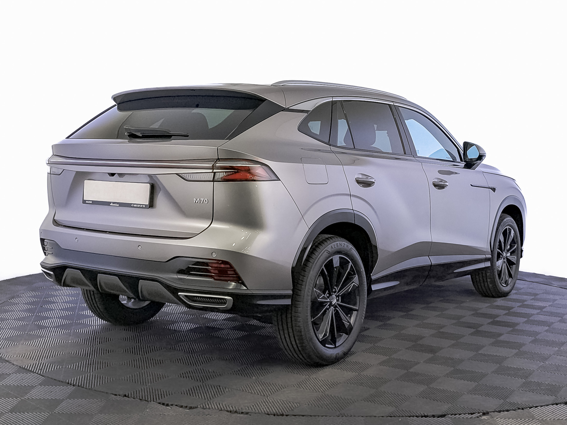 Фото Москвич М70 Драйв 1.5T/150 7РТ 2П
