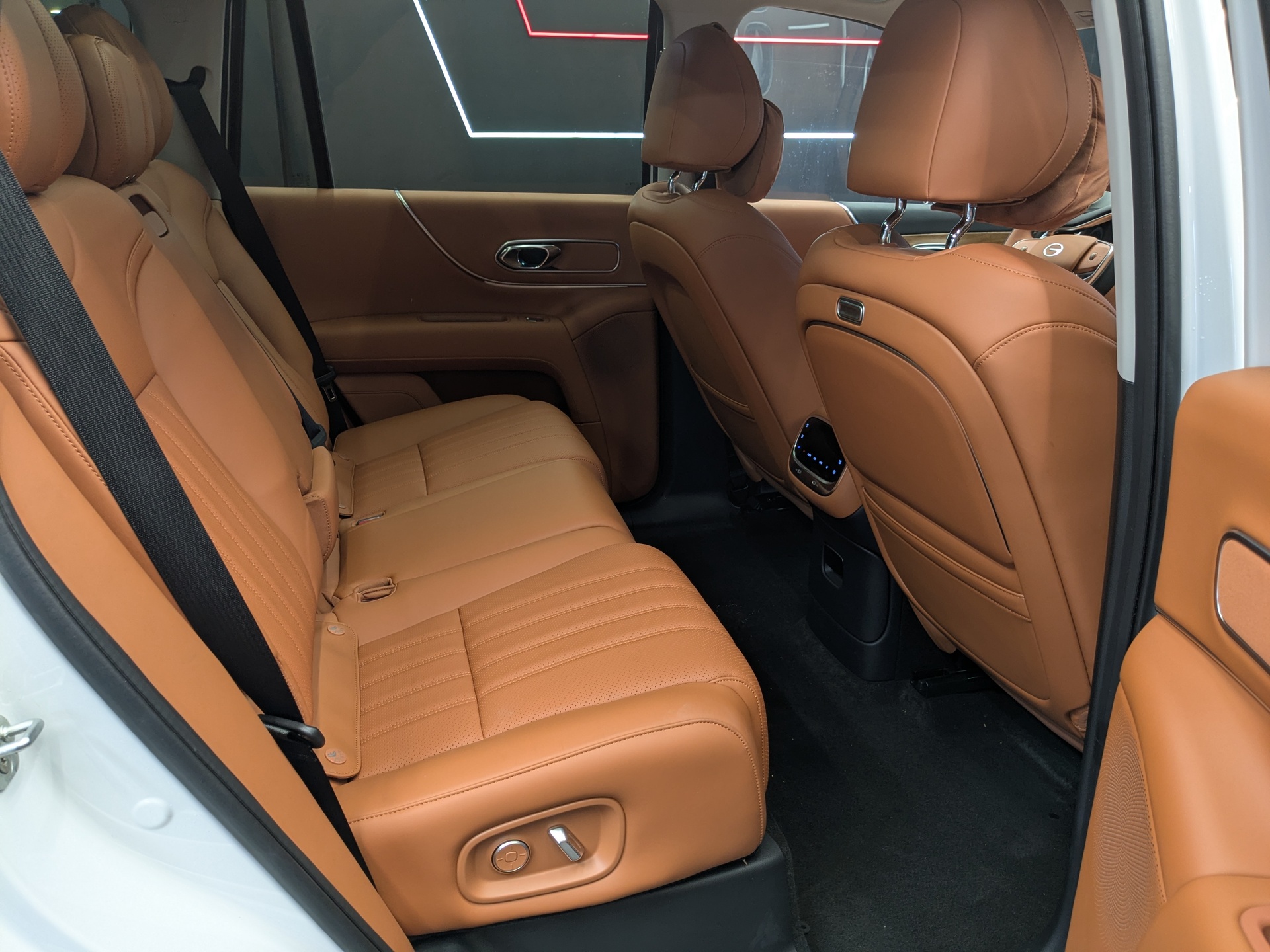 Фото GAC S9 SX Premium 1.5ELH/147 44.5кВт 4WD