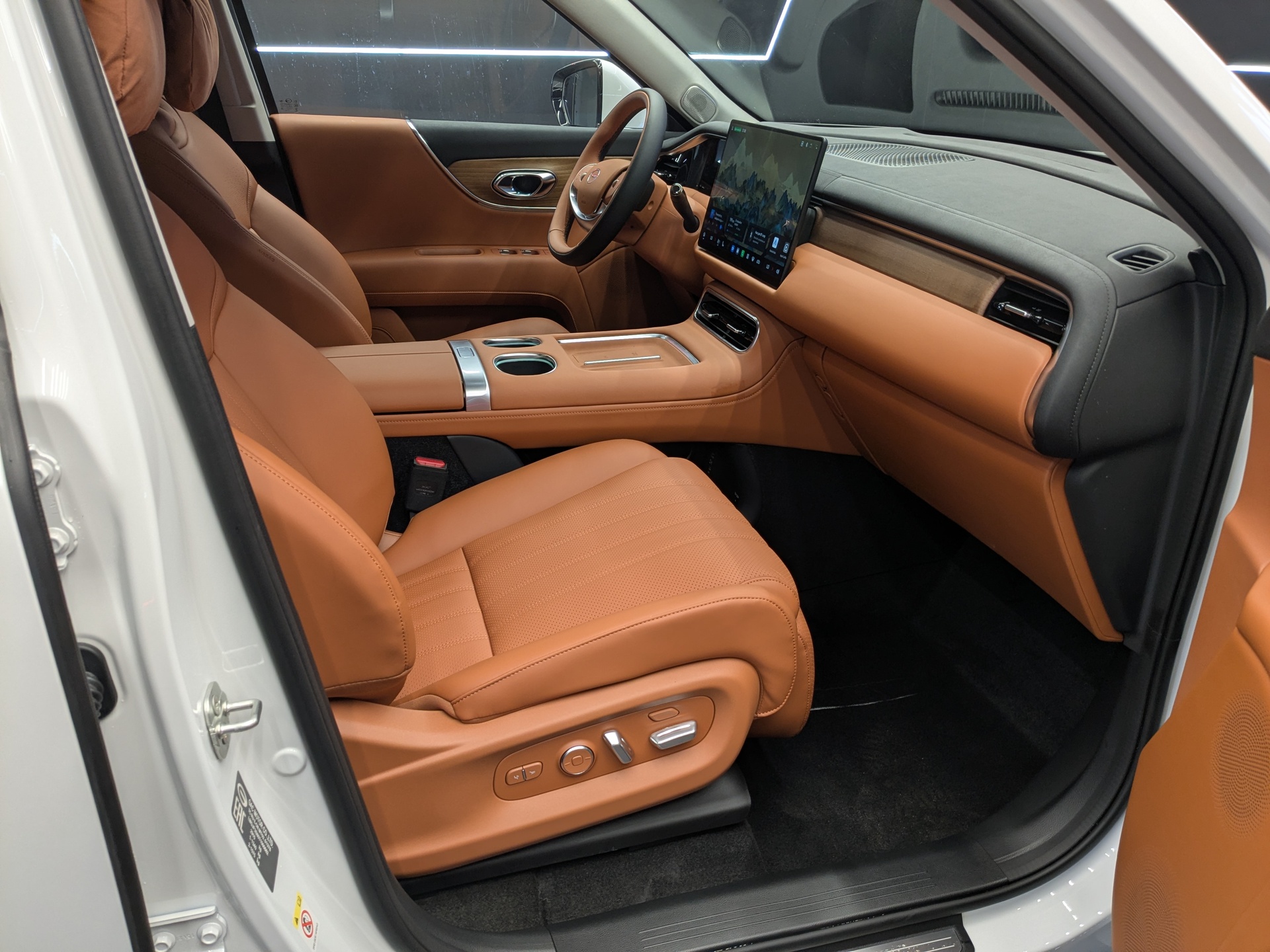 Фото GAC S9 SX Premium 1.5ELH/147 44.5кВт 4WD