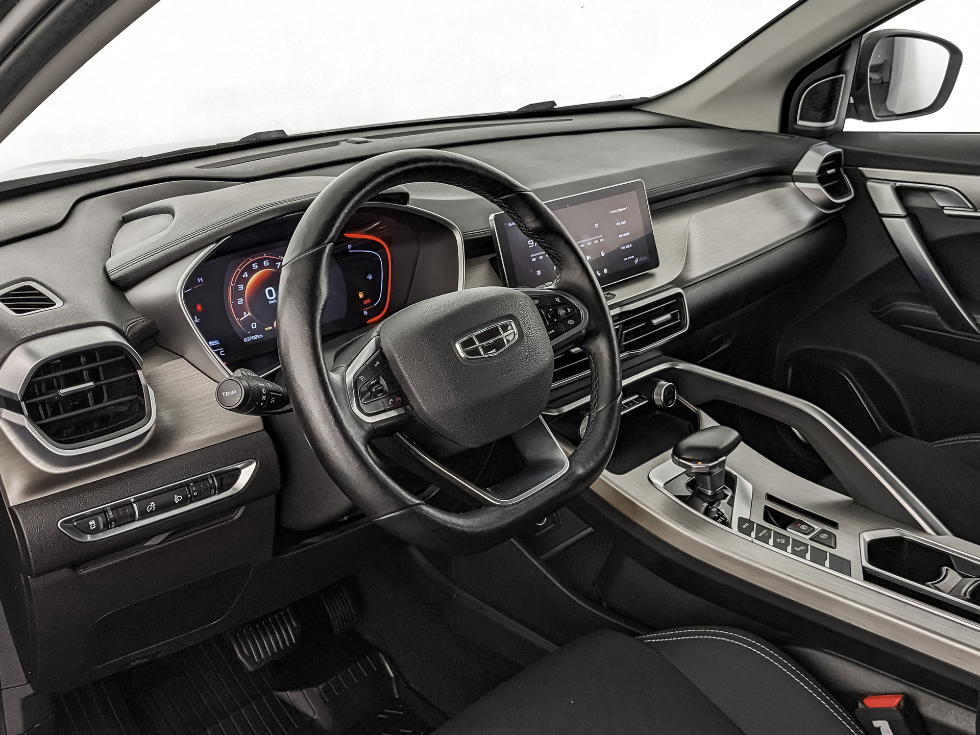 GEELY Coolray 1.50 (149 л.с), автомат, 2023, пробег 63 705 км