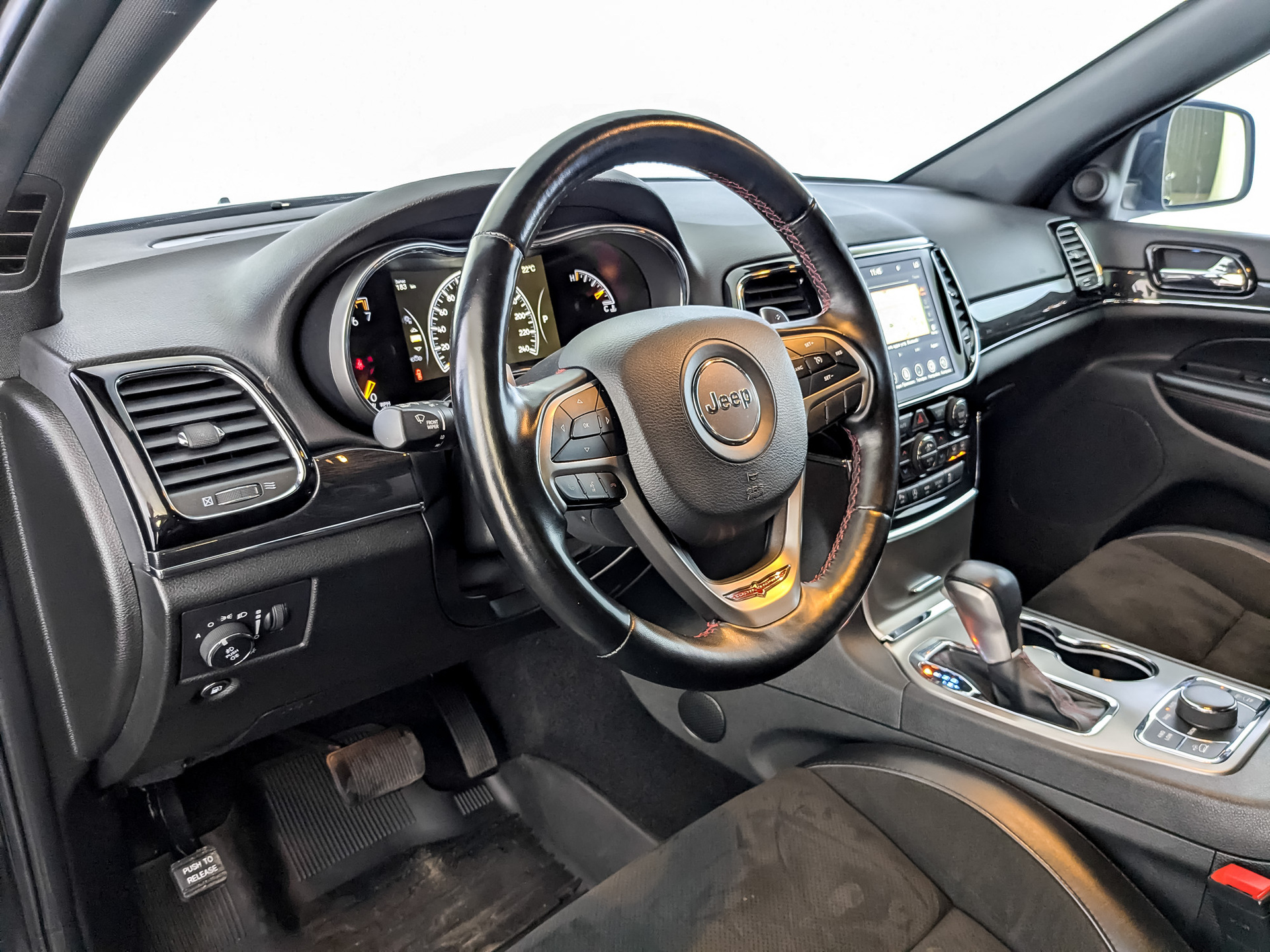 JEEP Grand Cherokee 3.60 (286 л.с), автомат, 2021, пробег 120 534 км