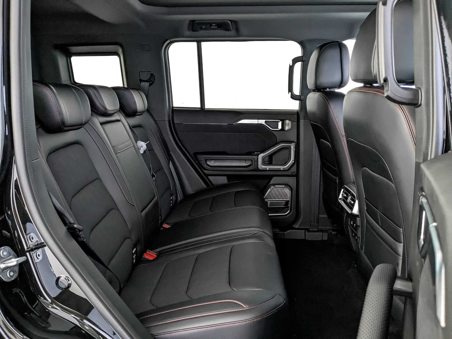 Фото Jetour T2 Премиум (Discovery) 2.0T/245 8AT 4WD
