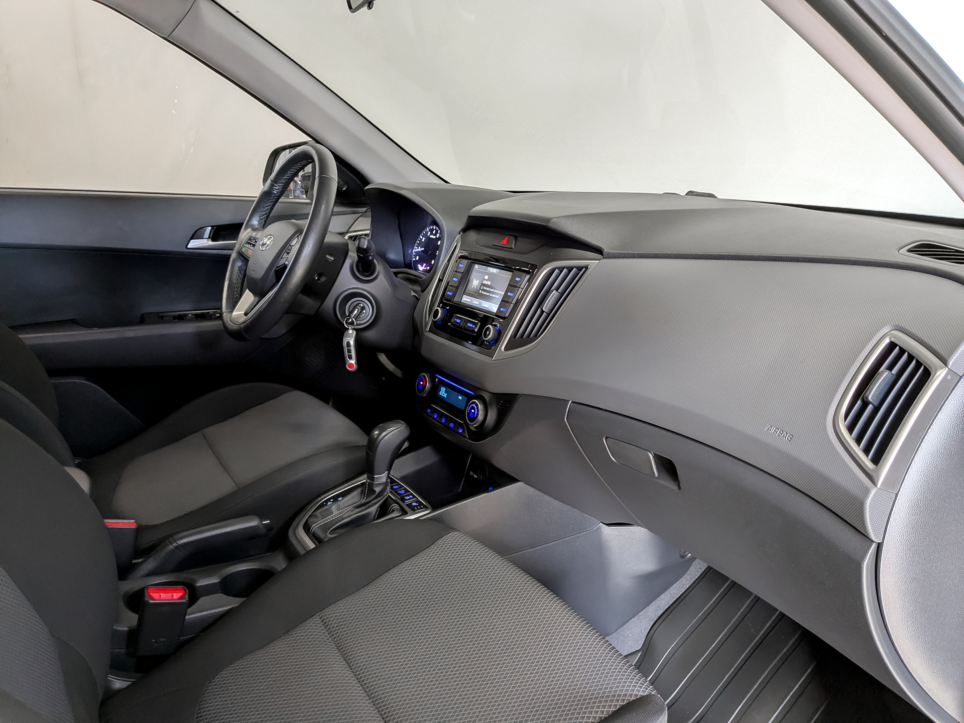 HYUNDAI Creta 1.60 (121 л.с), автомат, 2021, пробег 95 781 км